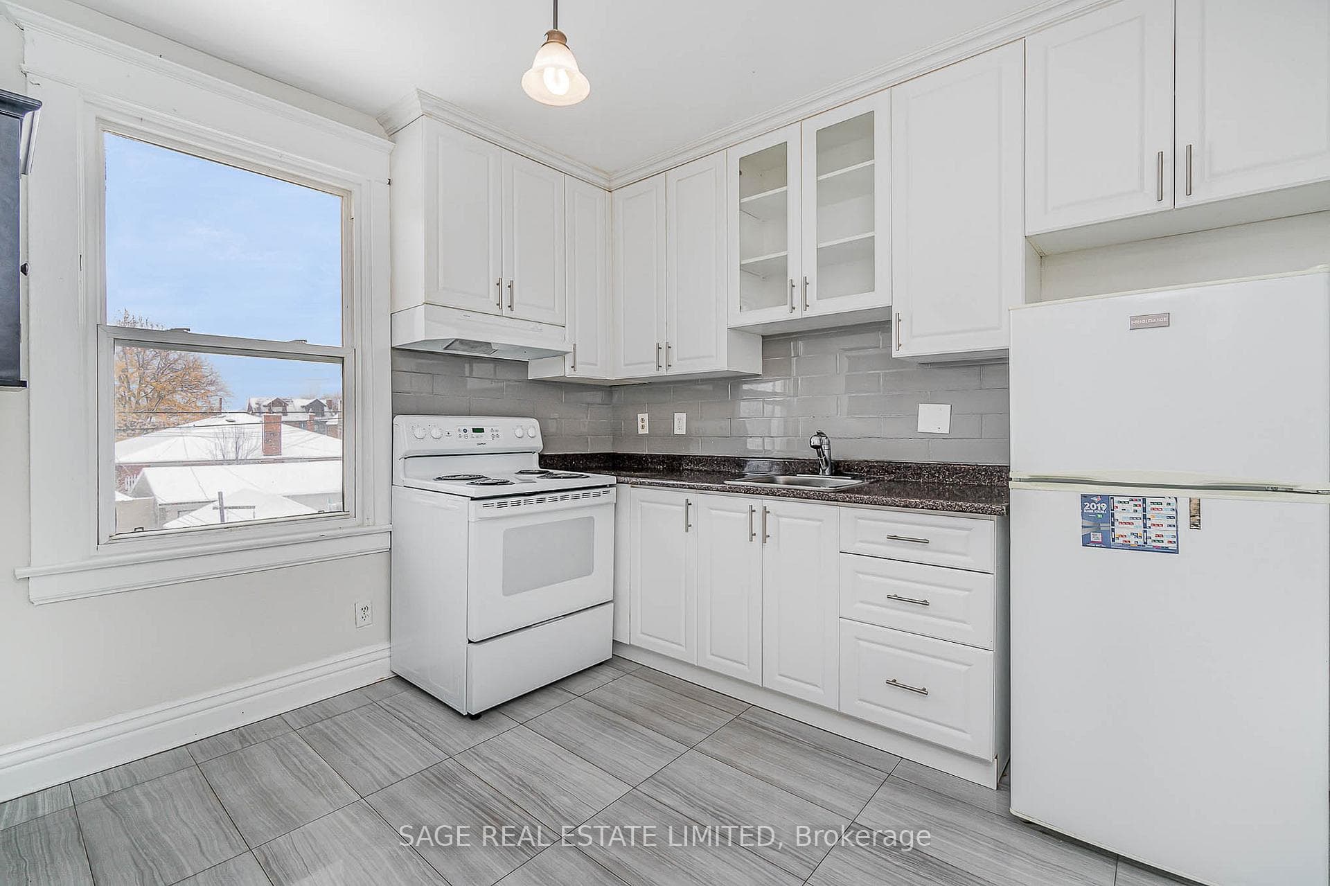 675 Ossington Avenue Unit Upper photo 5