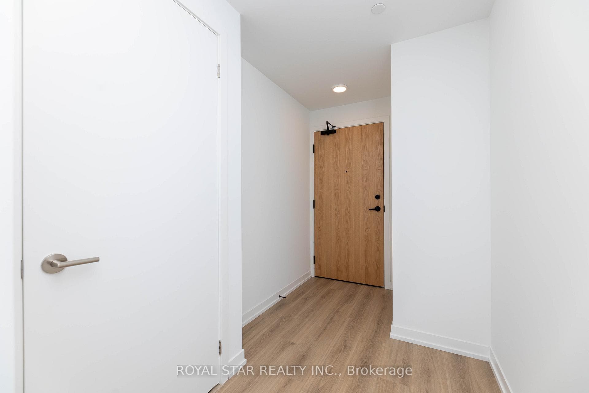 7950 Bathurst Street Unit 2211 photo 16