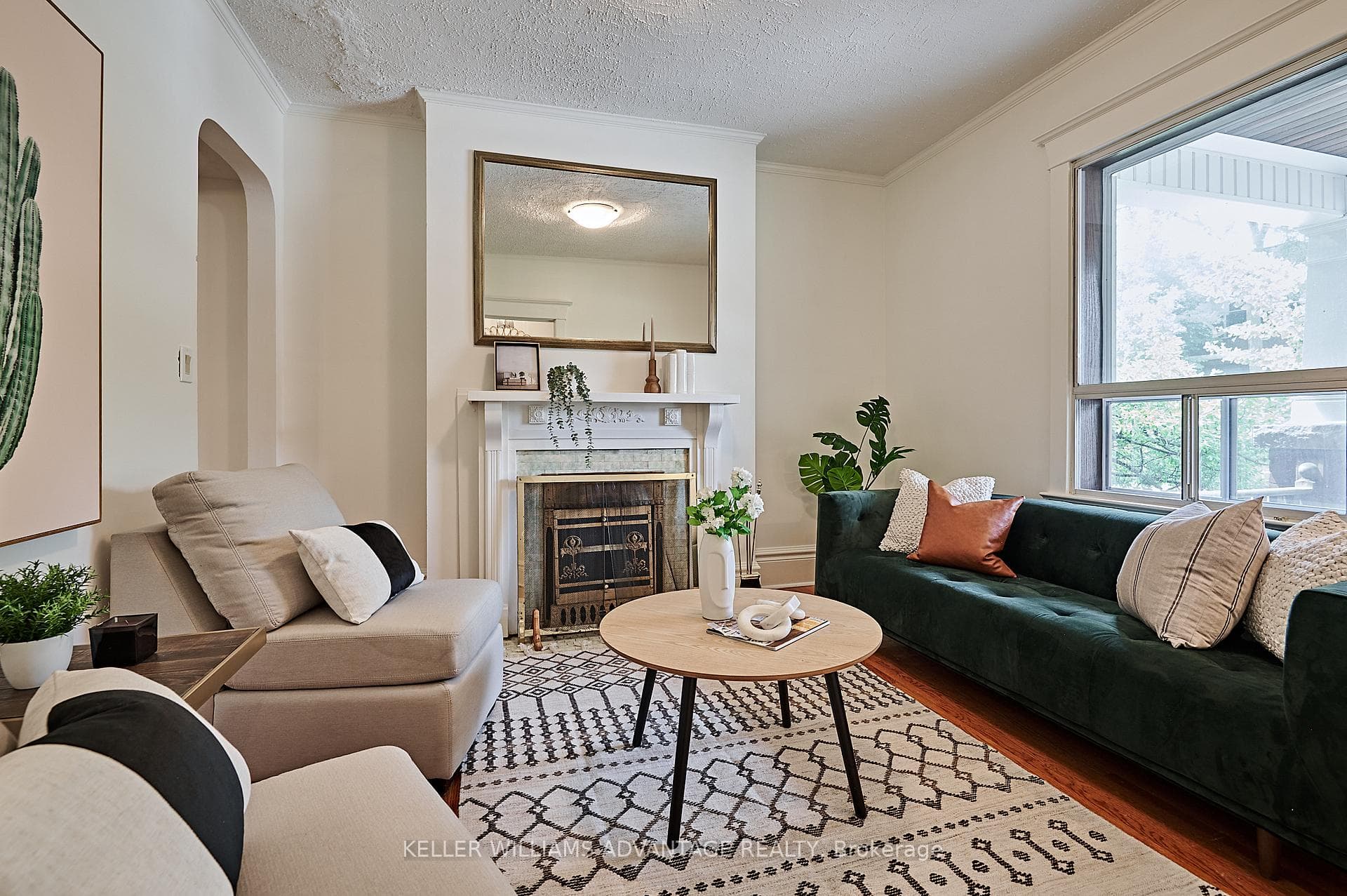 171 Ronan Avenue photo 2