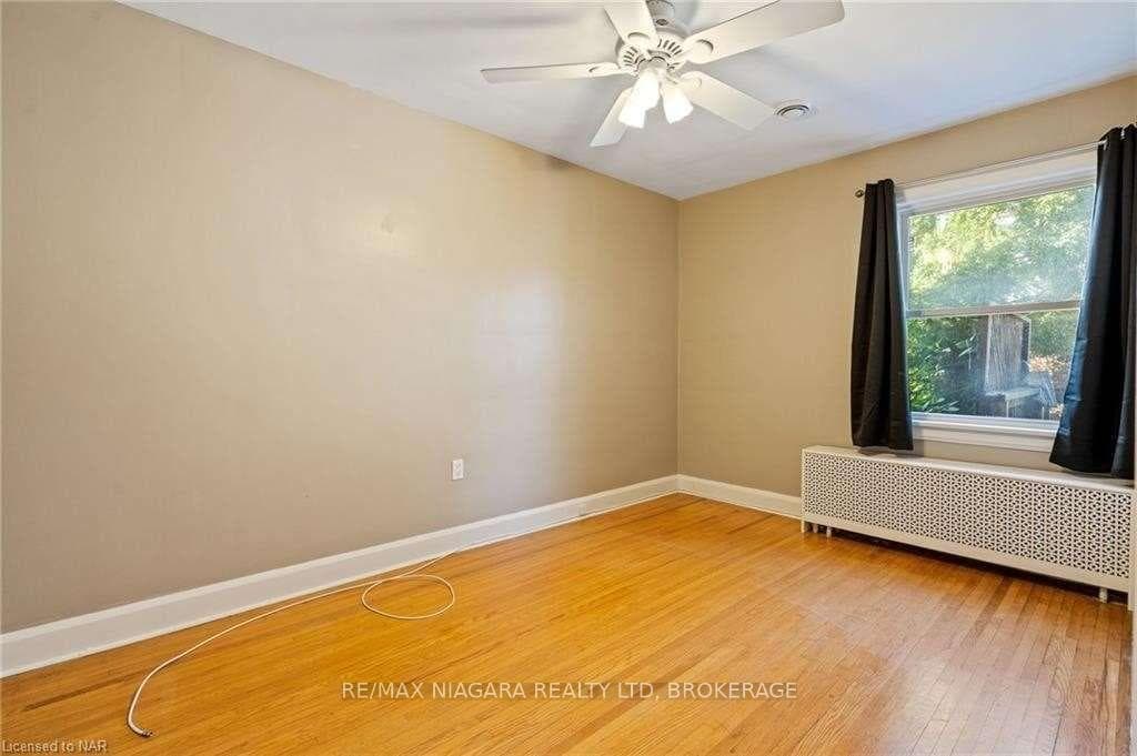 45 Linden Street photo 13