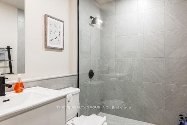 245 Downie Street Unit 304 photo 16