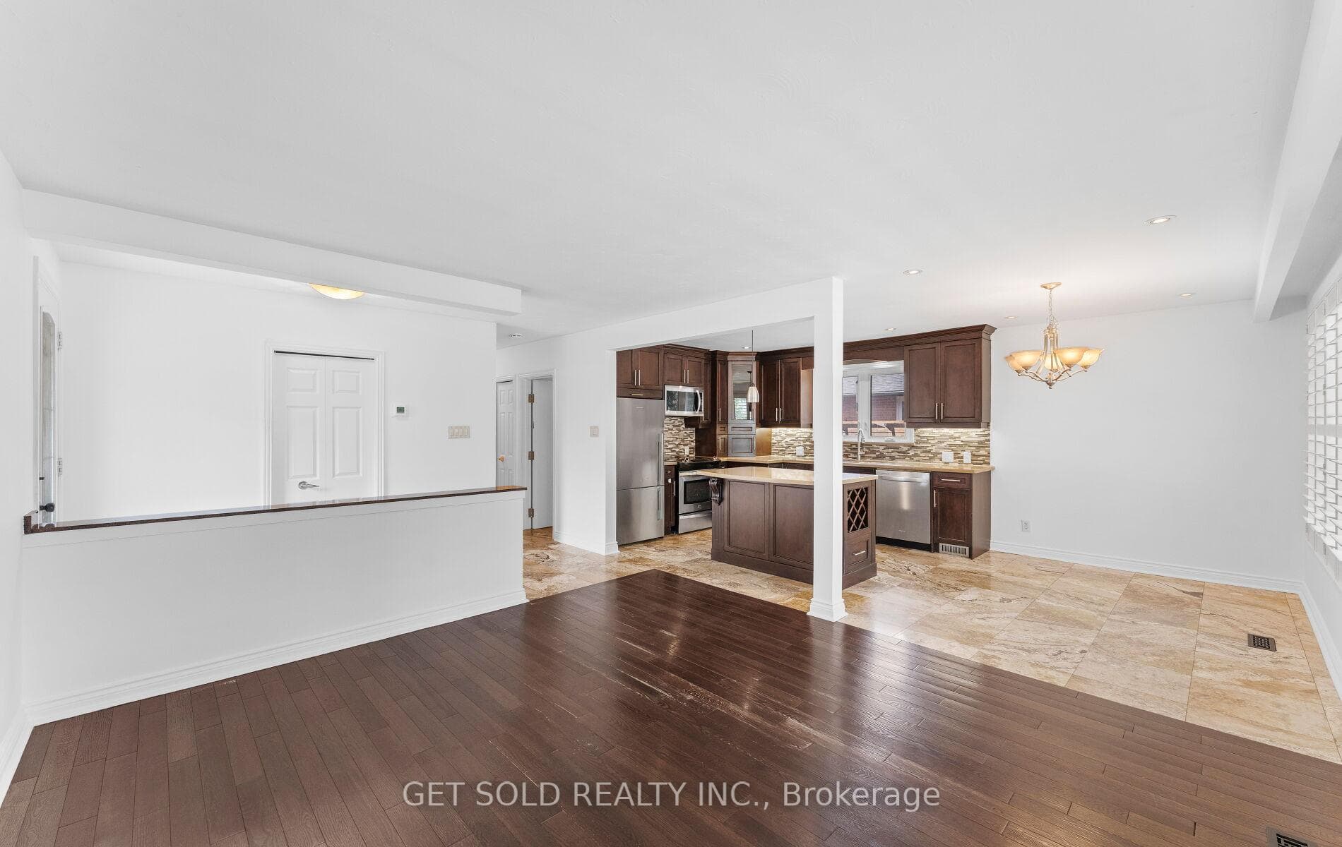 90 Celestine Drive photo 12