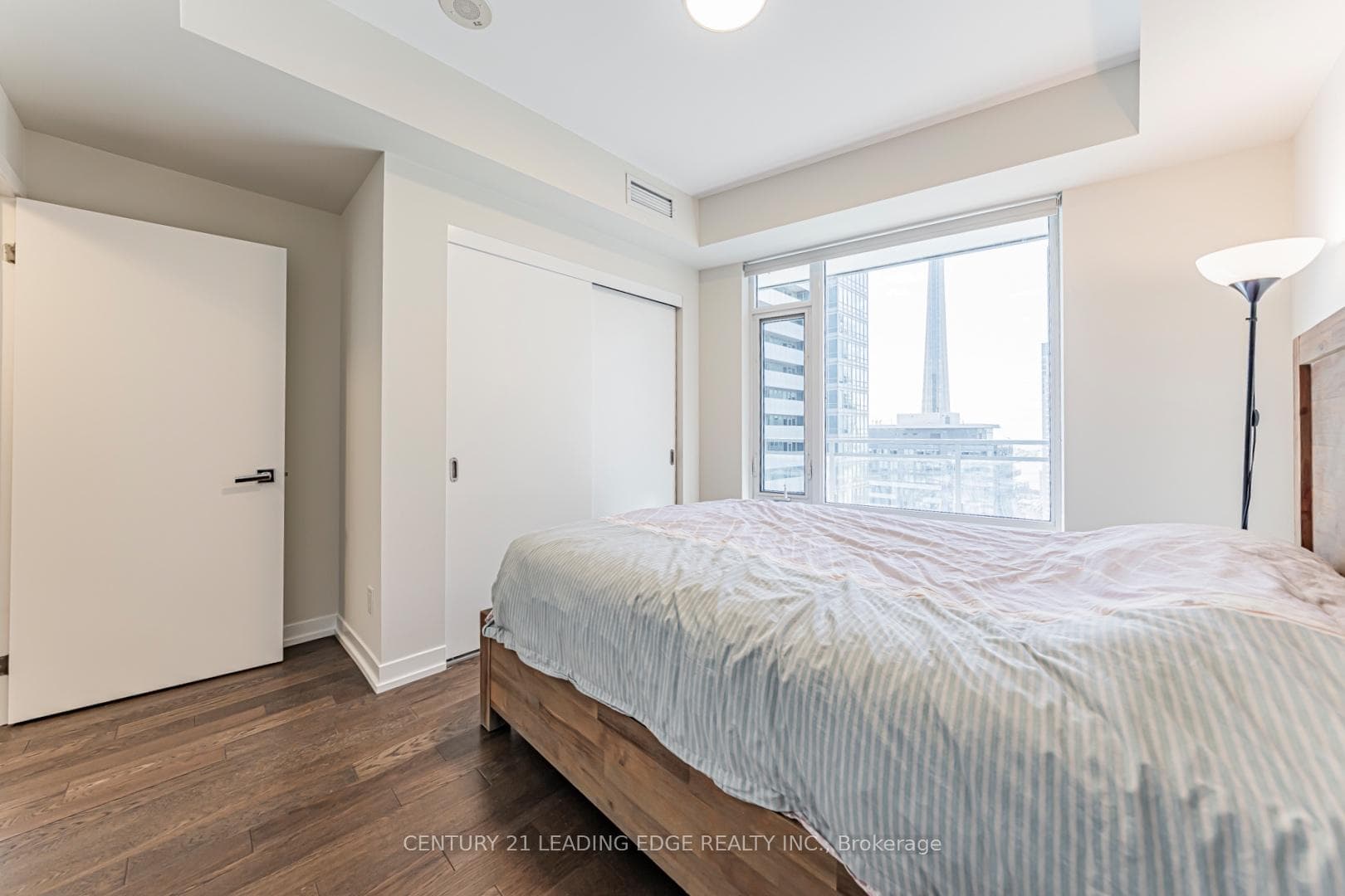 21 Widmer Street Unit 3309 photo 27
