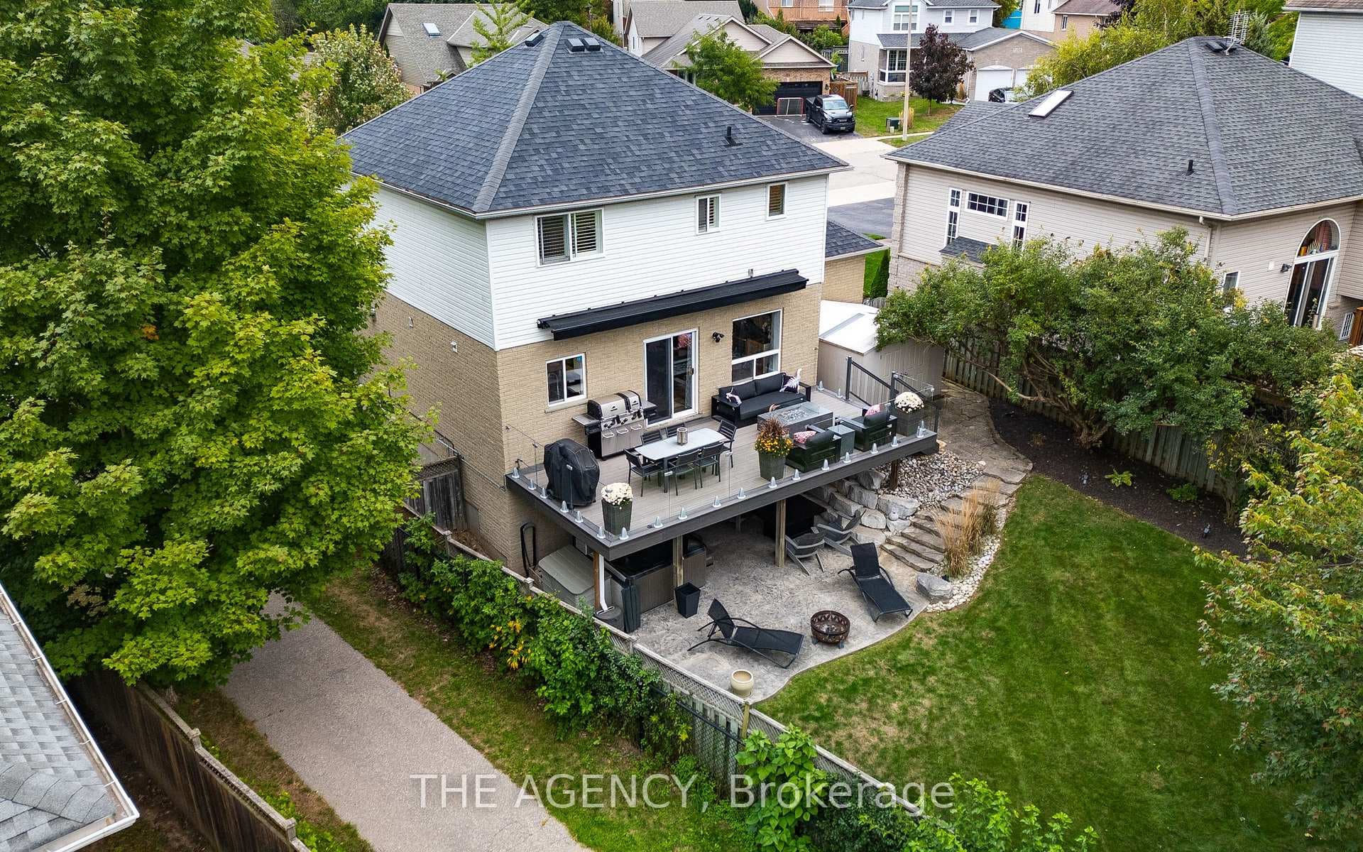 144 Endeavour Drive photo 39