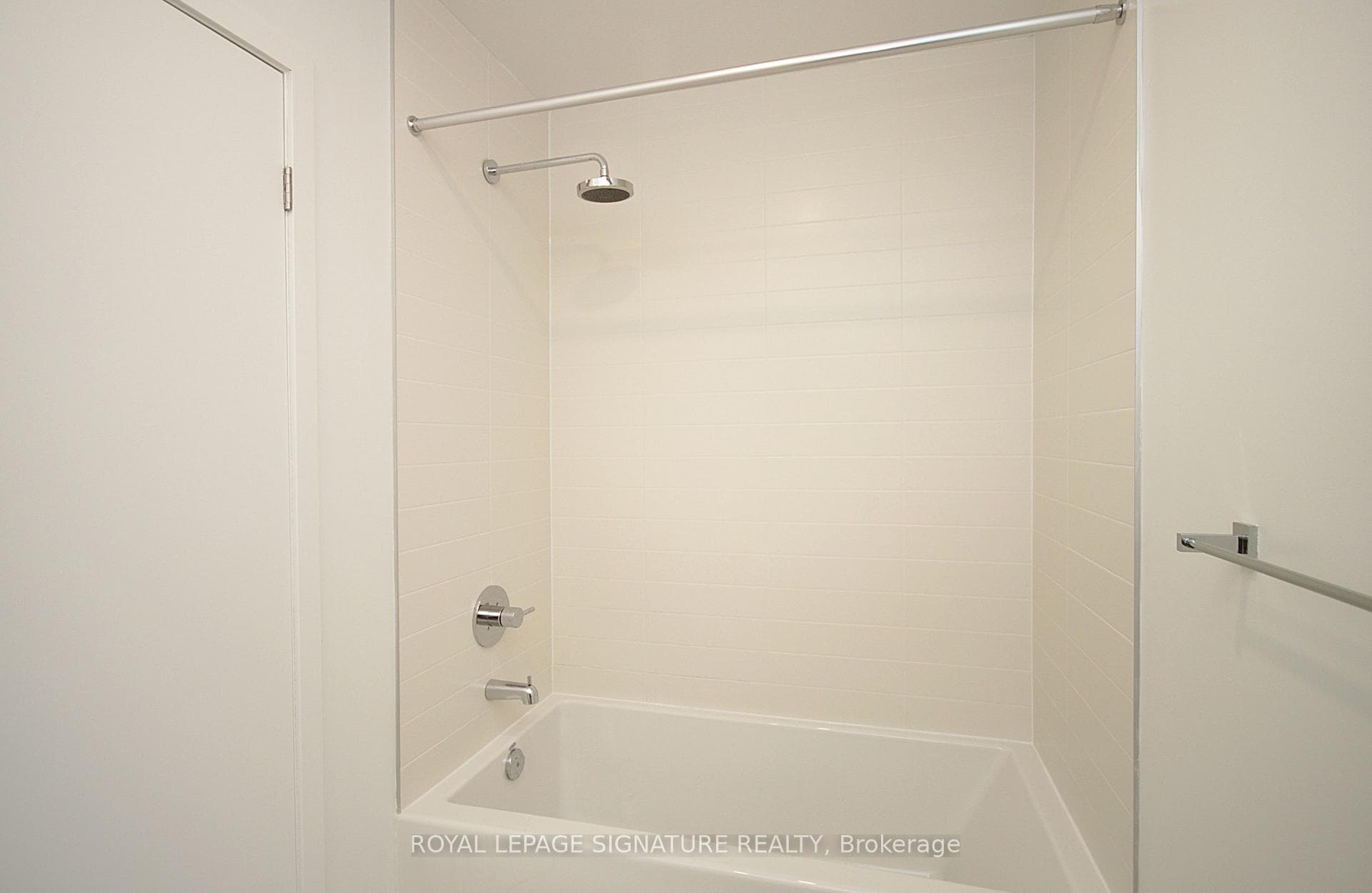 1787 St Clair Avenue Unit 702 photo 13