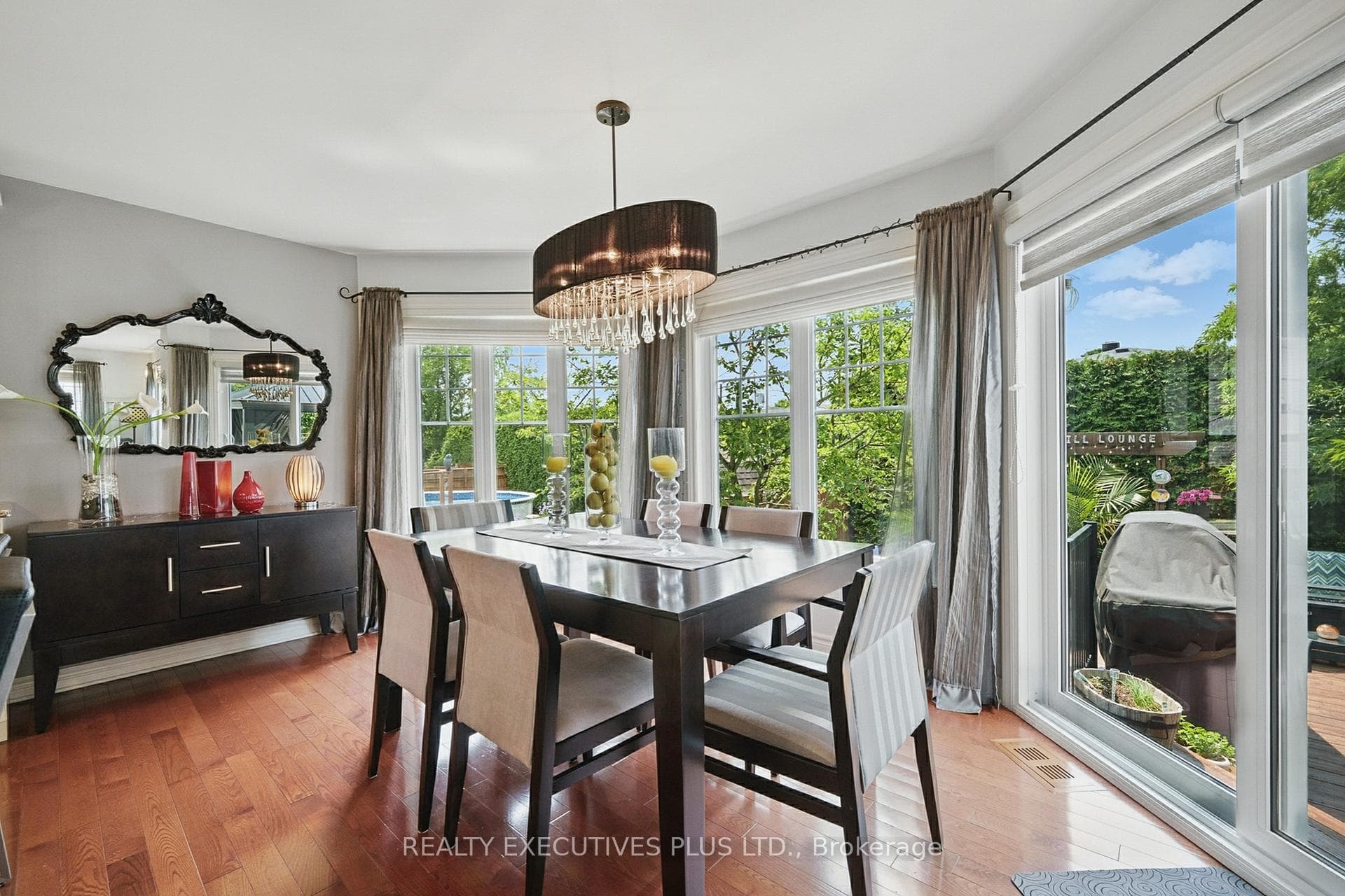 2709 Sylvain Street photo 12
