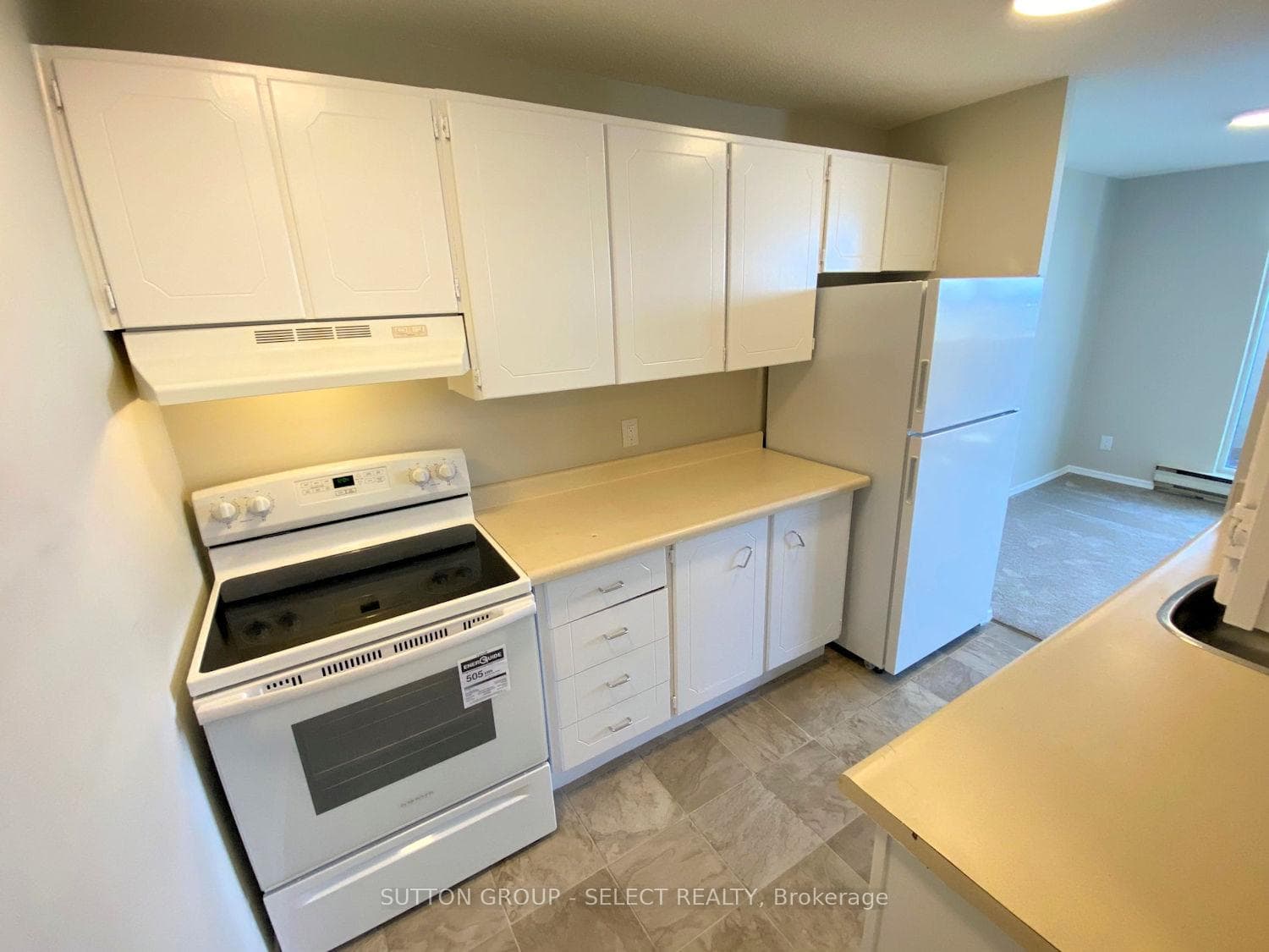1105 Jalna Boulevard Unit 1608 photo 4