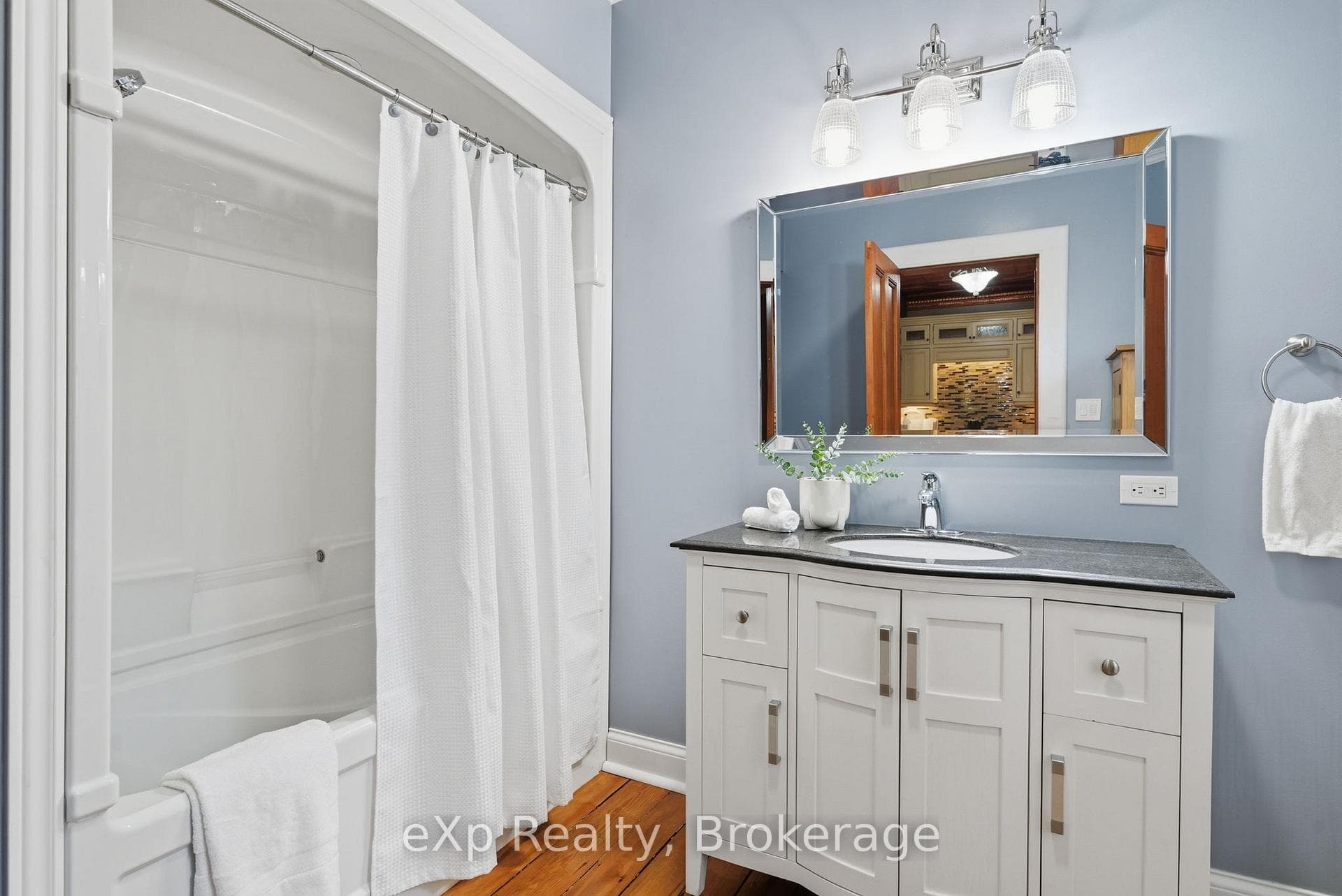 4081 Burnham Street photo 16
