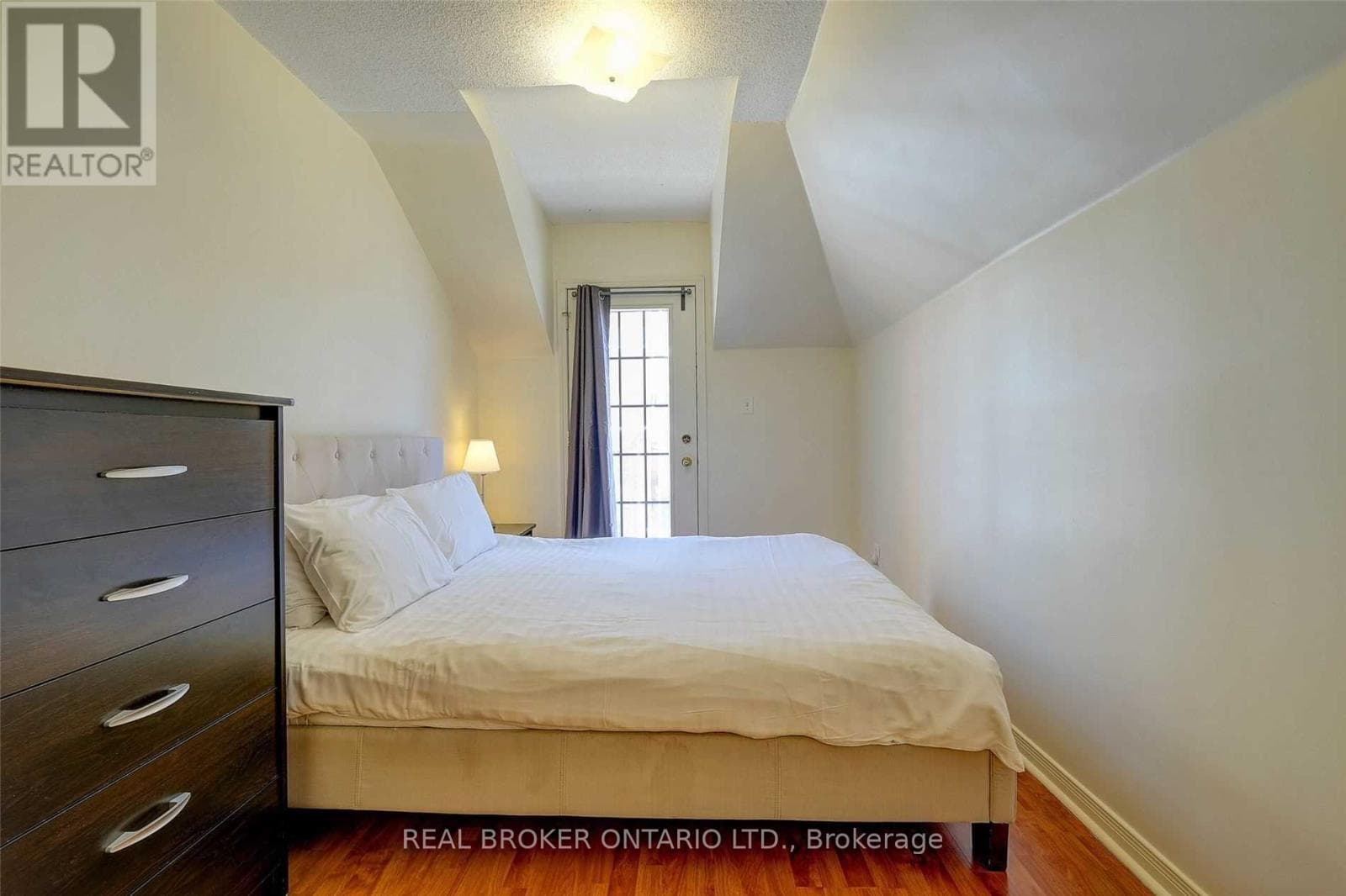 37 Four Winds Drive Unit 26 photo 11
