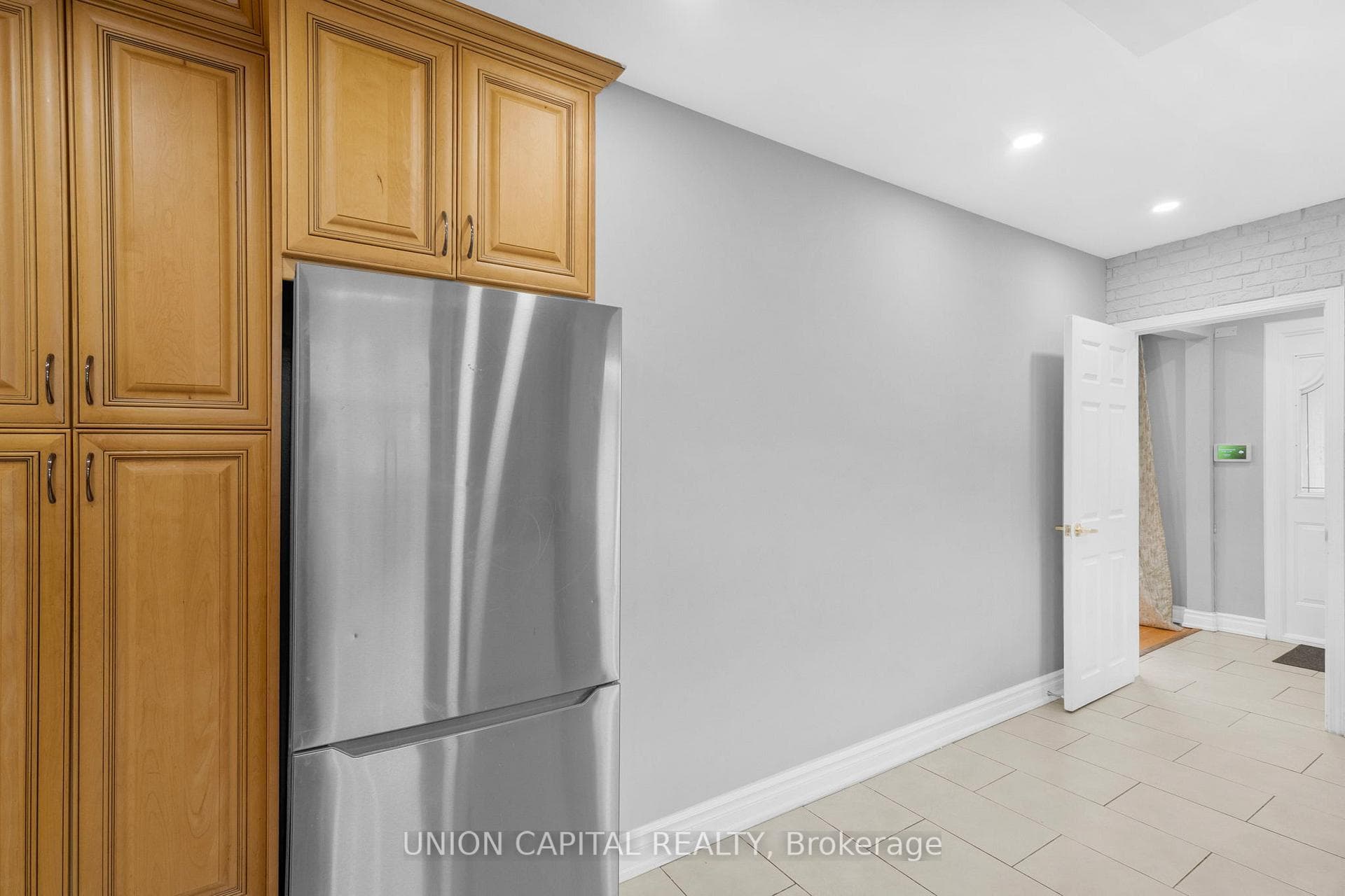 155 Roywood Drive photo 12