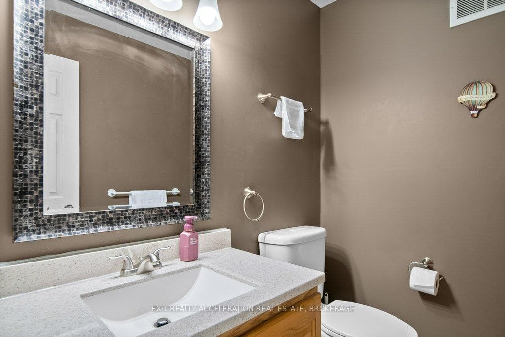 1189 Lazier Road photo 25