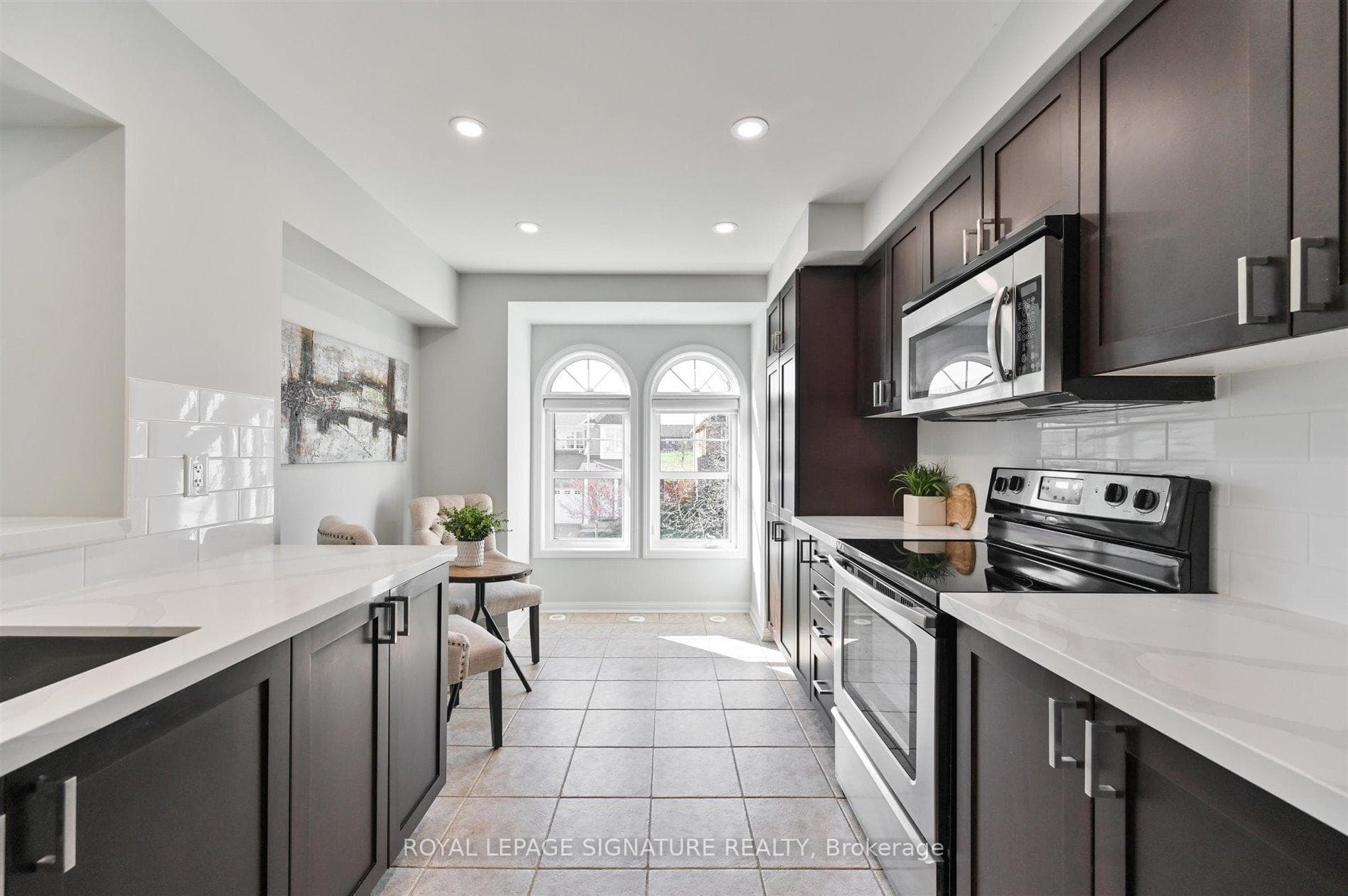 884 Brassard Circle photo 17