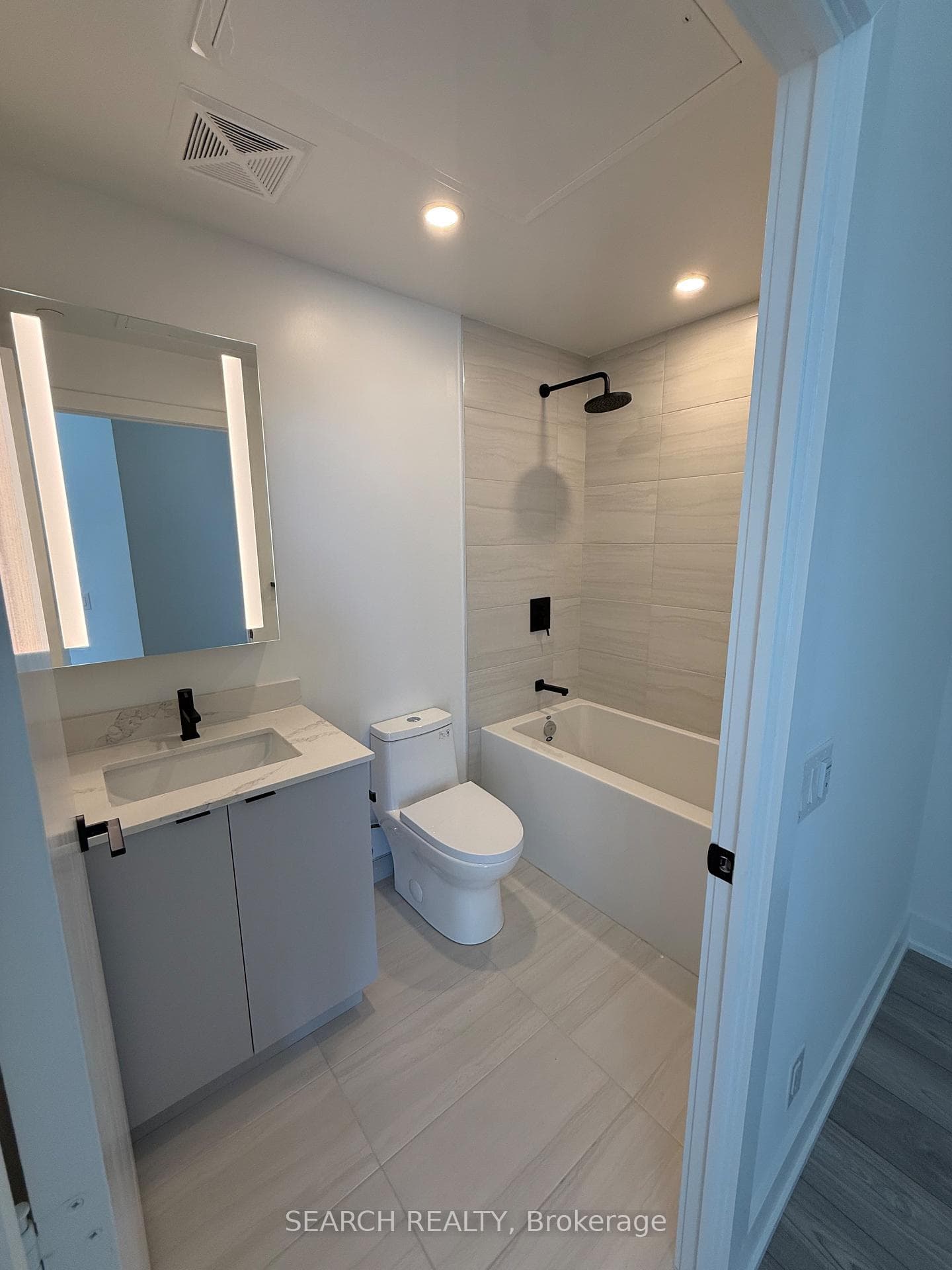 285 Dufferin Street Unit PH5 photo 24