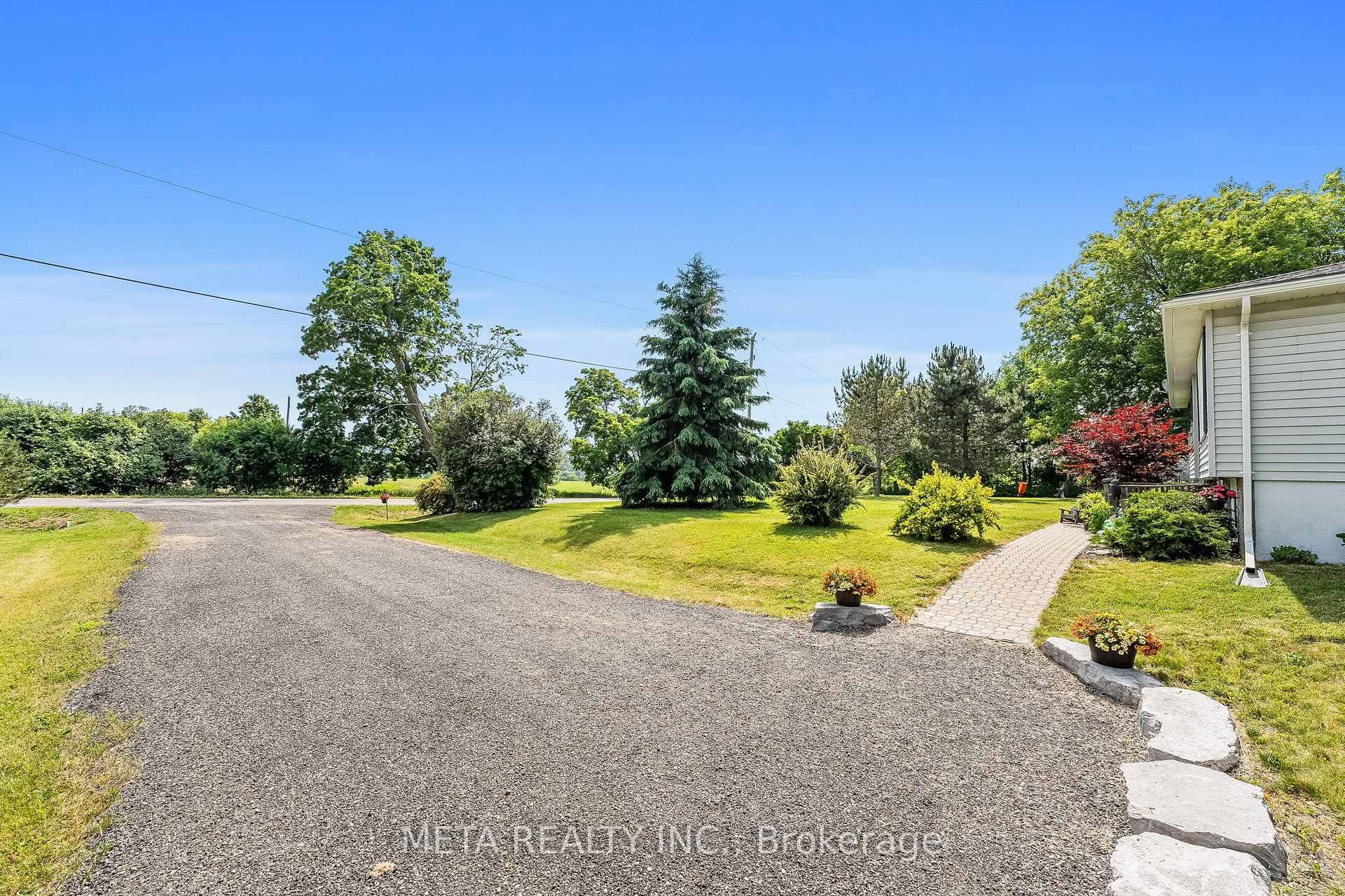 8318 Cavan Road photo 10
