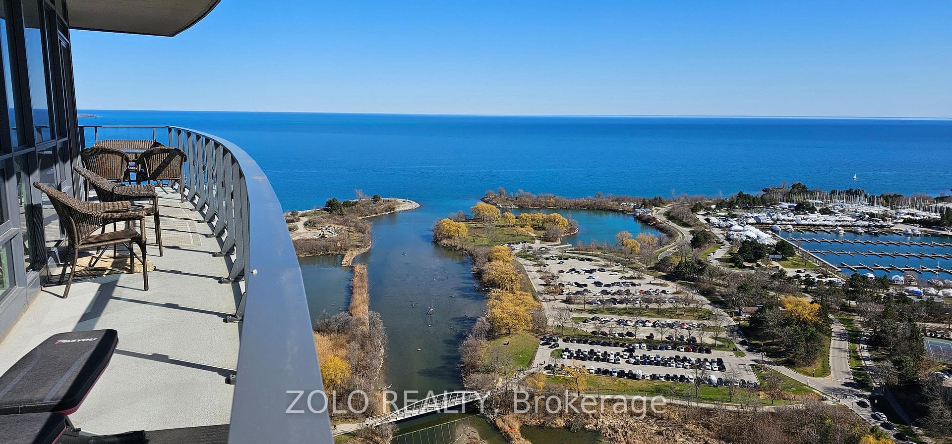 2212 Lake Shore Boulevard Unit 3903 photo 6