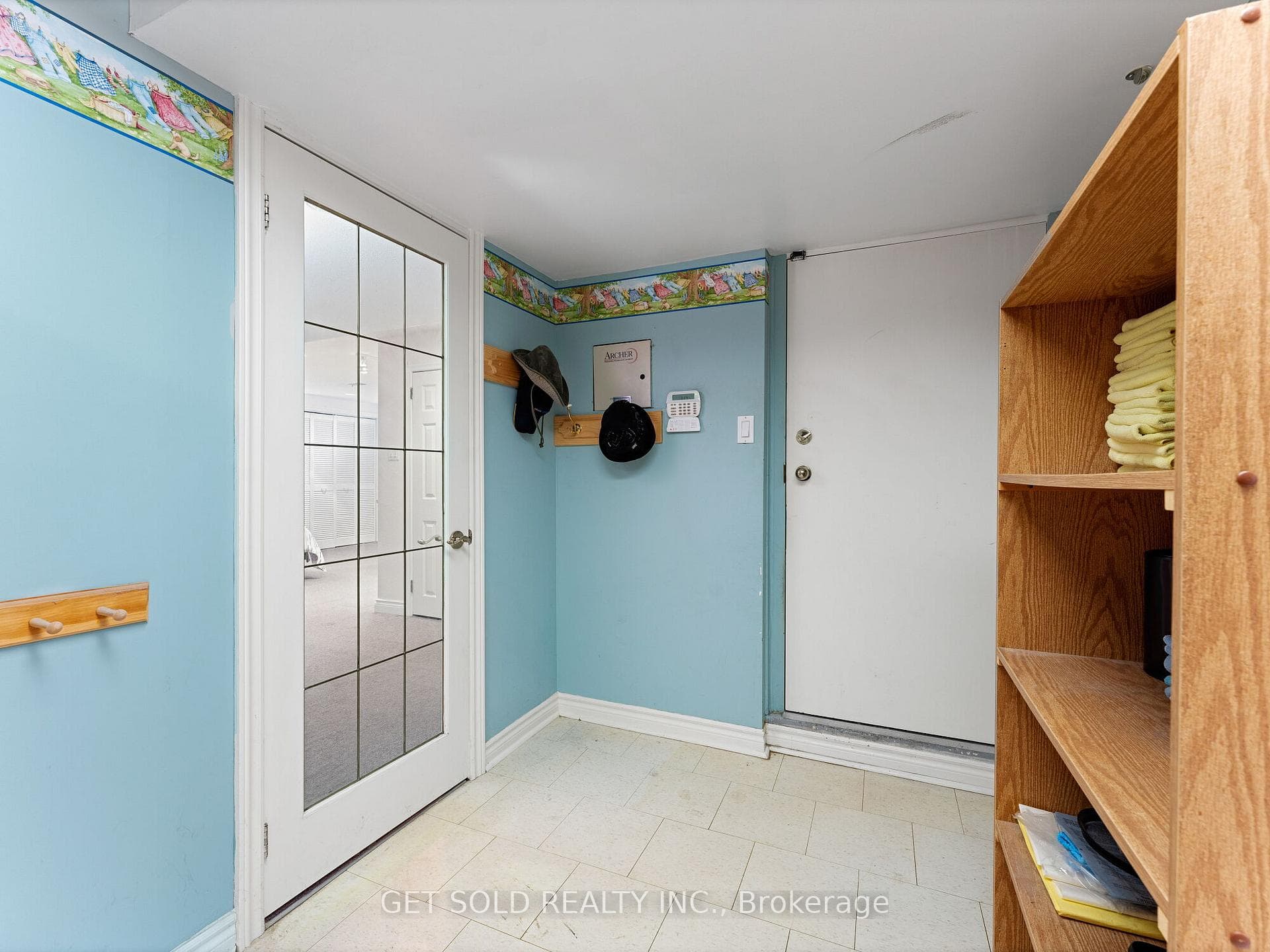 112 Riverhead Drive photo 25
