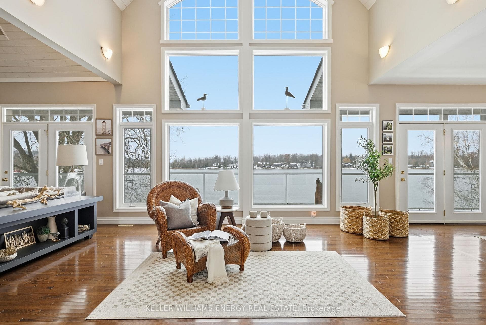7 Peninsula Drive photo 12