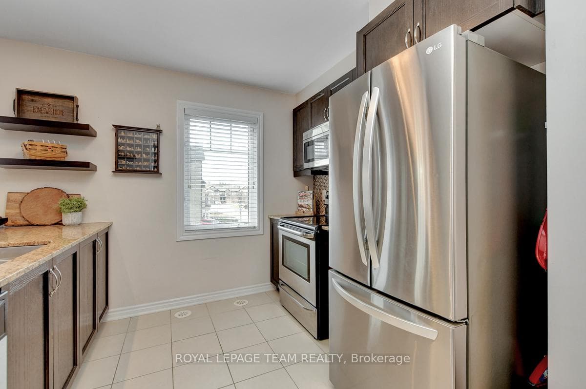 529 SNOW GOOSE Street photo 22