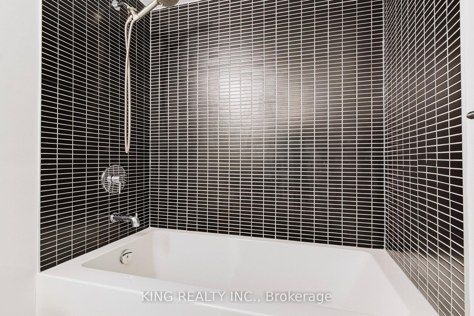 1 Jarvis Street Unit 531 photo 41