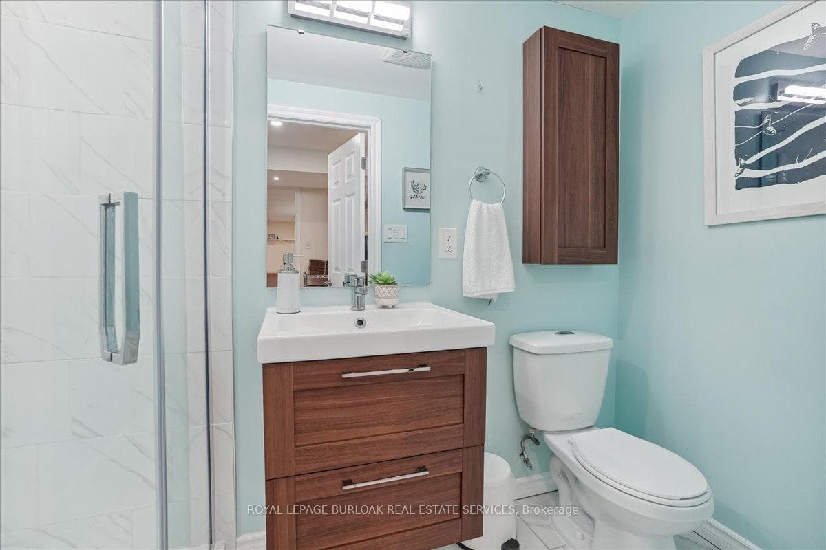 2275 Melissa Crescent photo 25