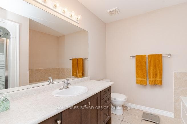 2085 Tovell Drive photo 5