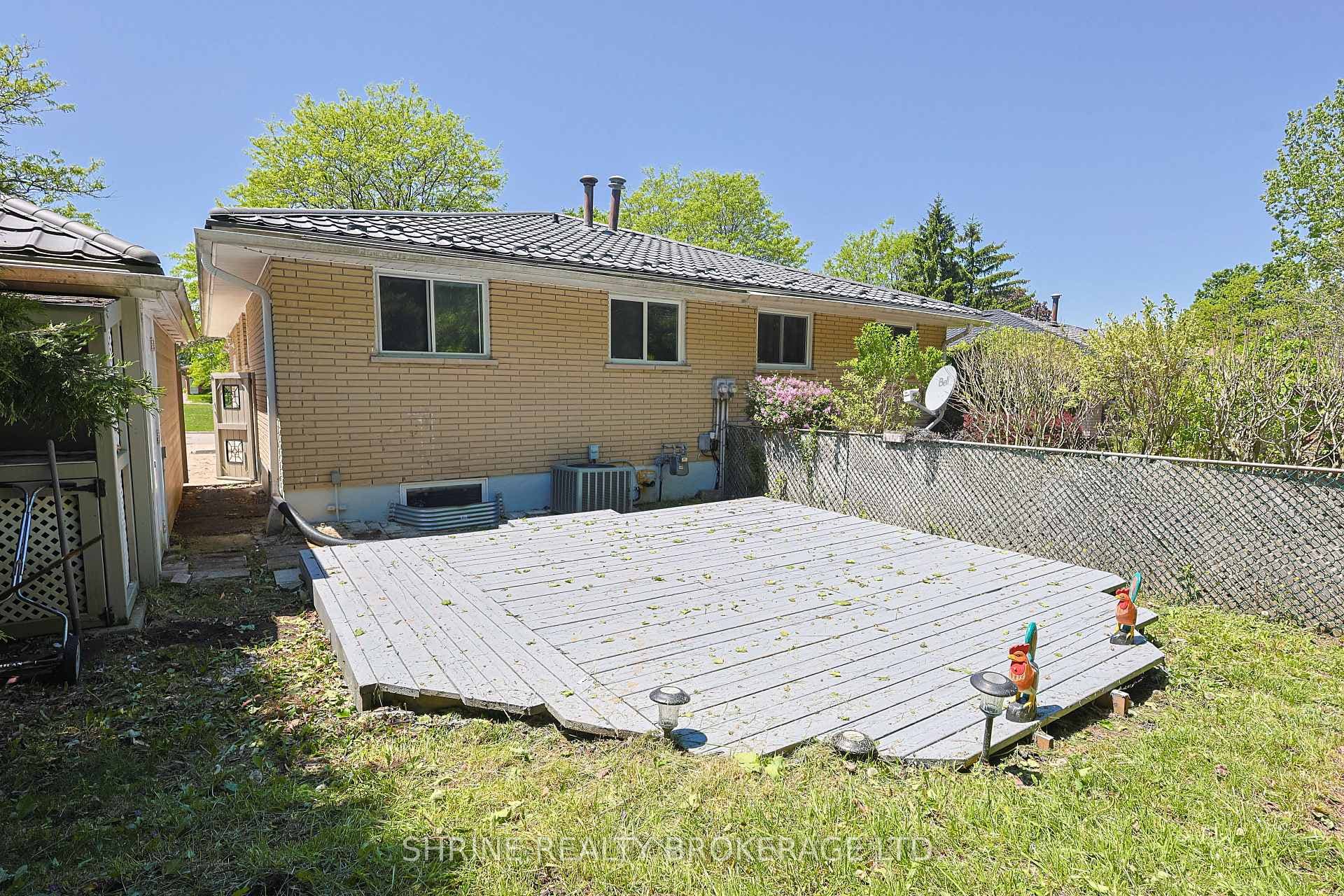 743 Sevilla Park Place photo 22