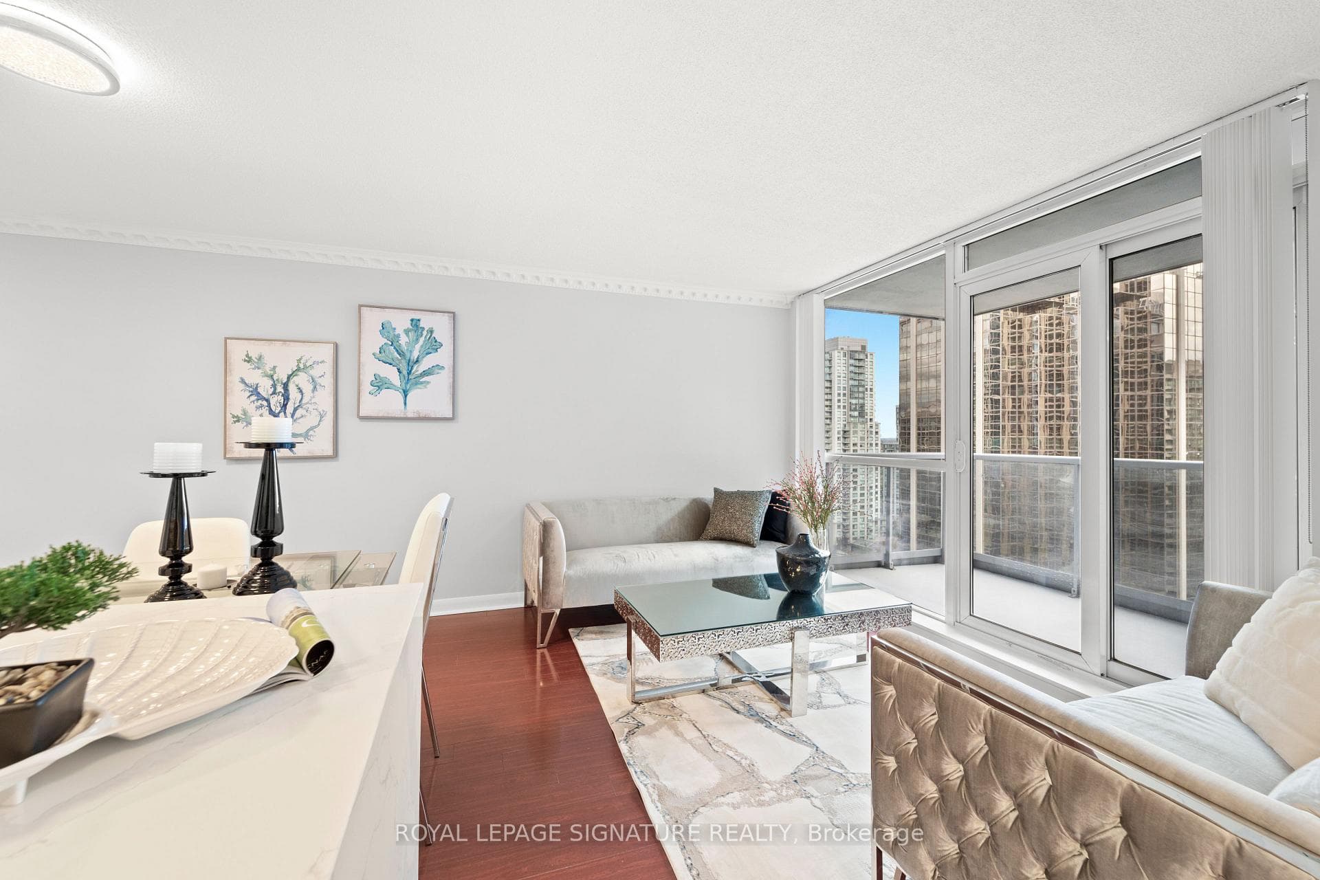 4968 Yonge Street Unit 2010 photo 2