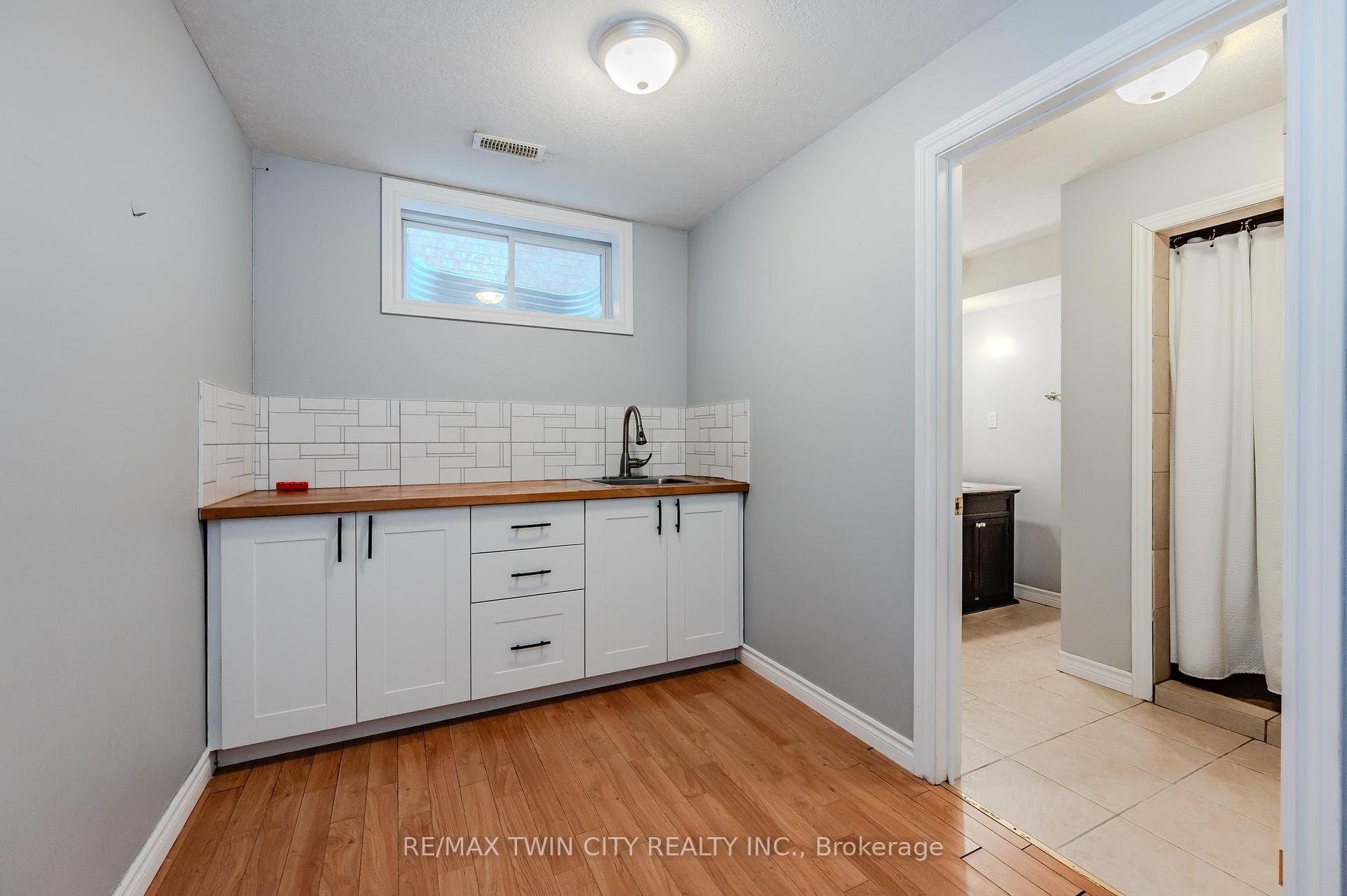 542 St Moritz Avenue photo 28