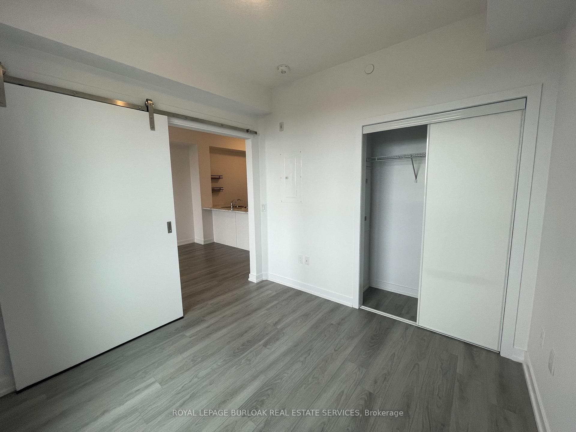 5055 Greenlane Road Unit 111 photo 12