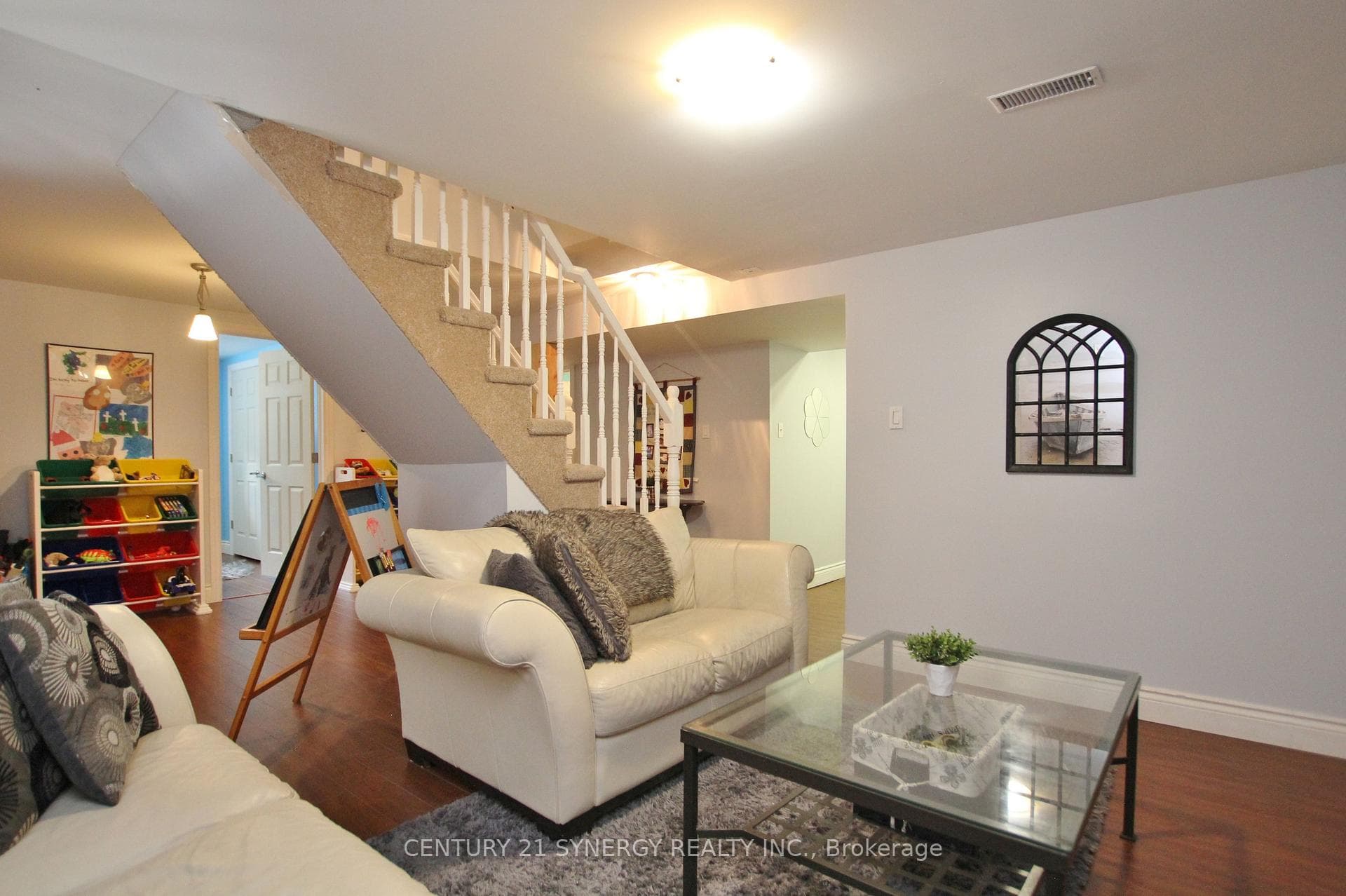 6164 Ottawa Street photo 23