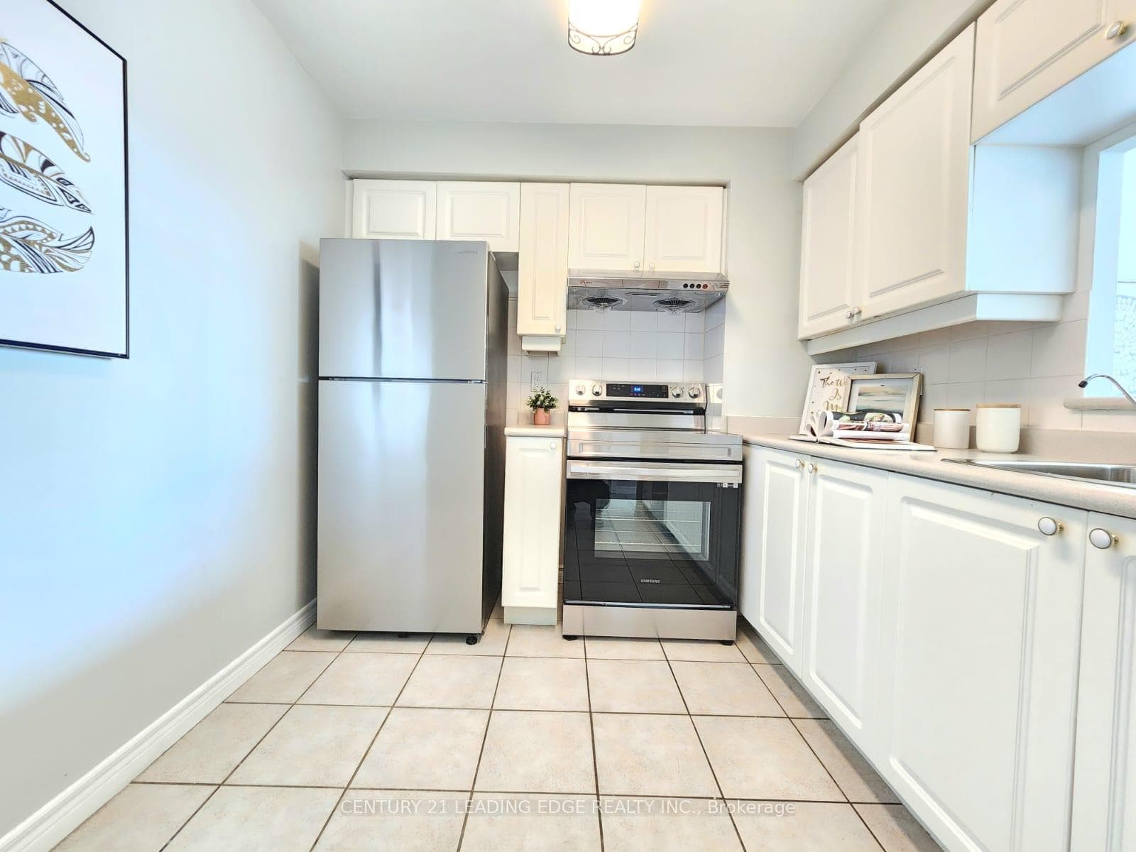 68 Corporate Drive Unit PH38 photo 13