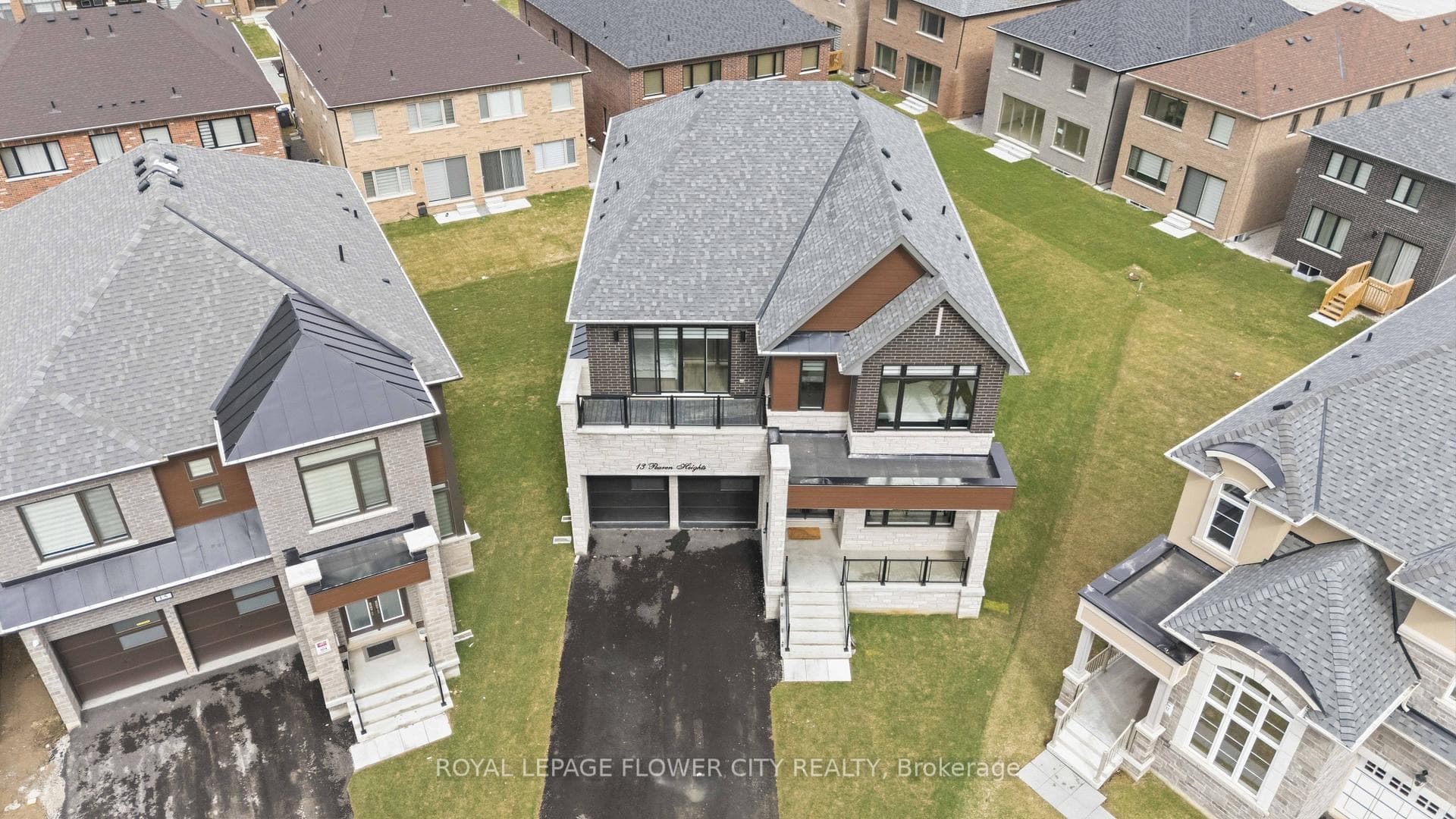 13 Pearen Heights photo 4