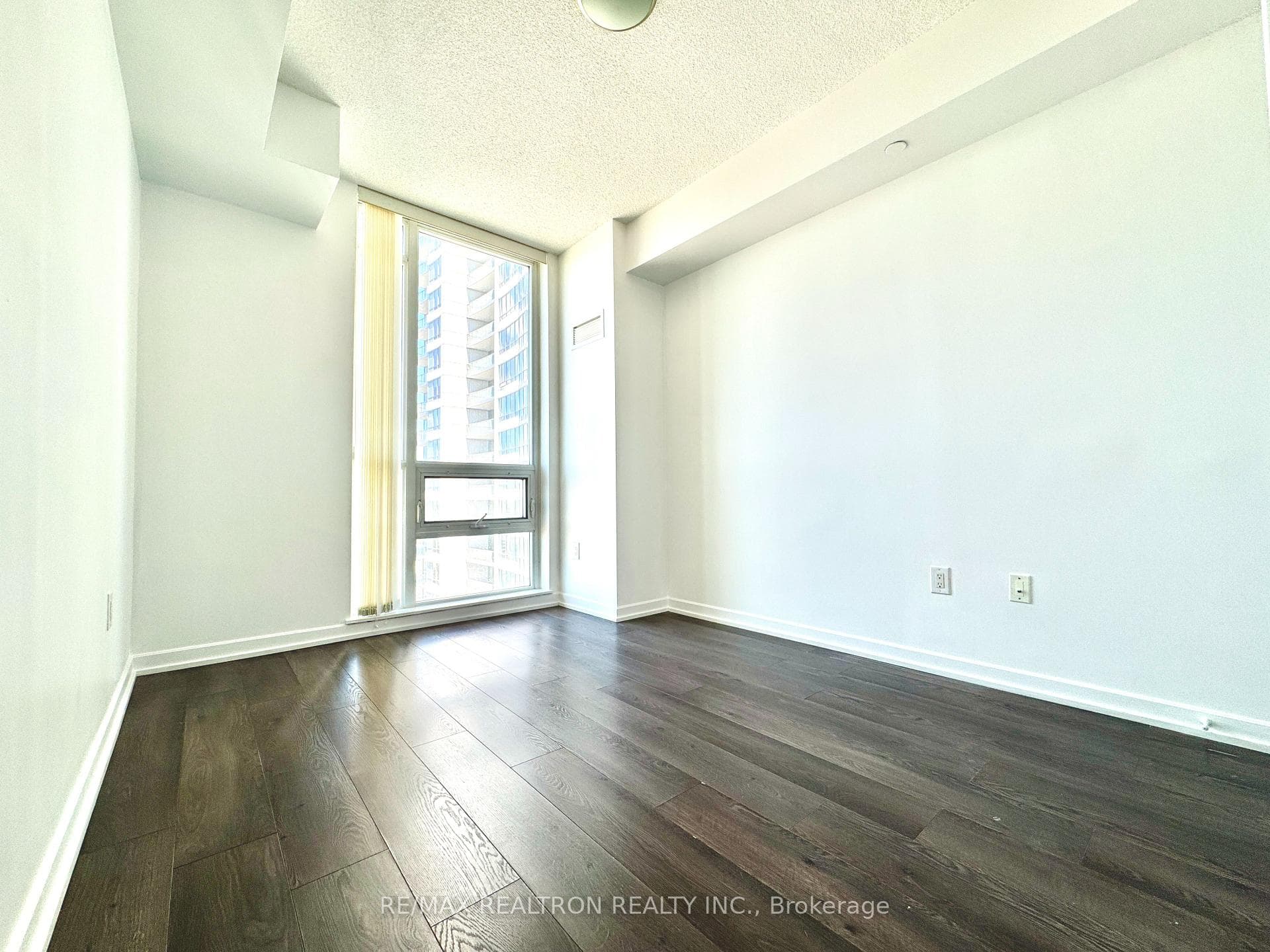 66 Forest Manor Road Unit 1806 photo 21