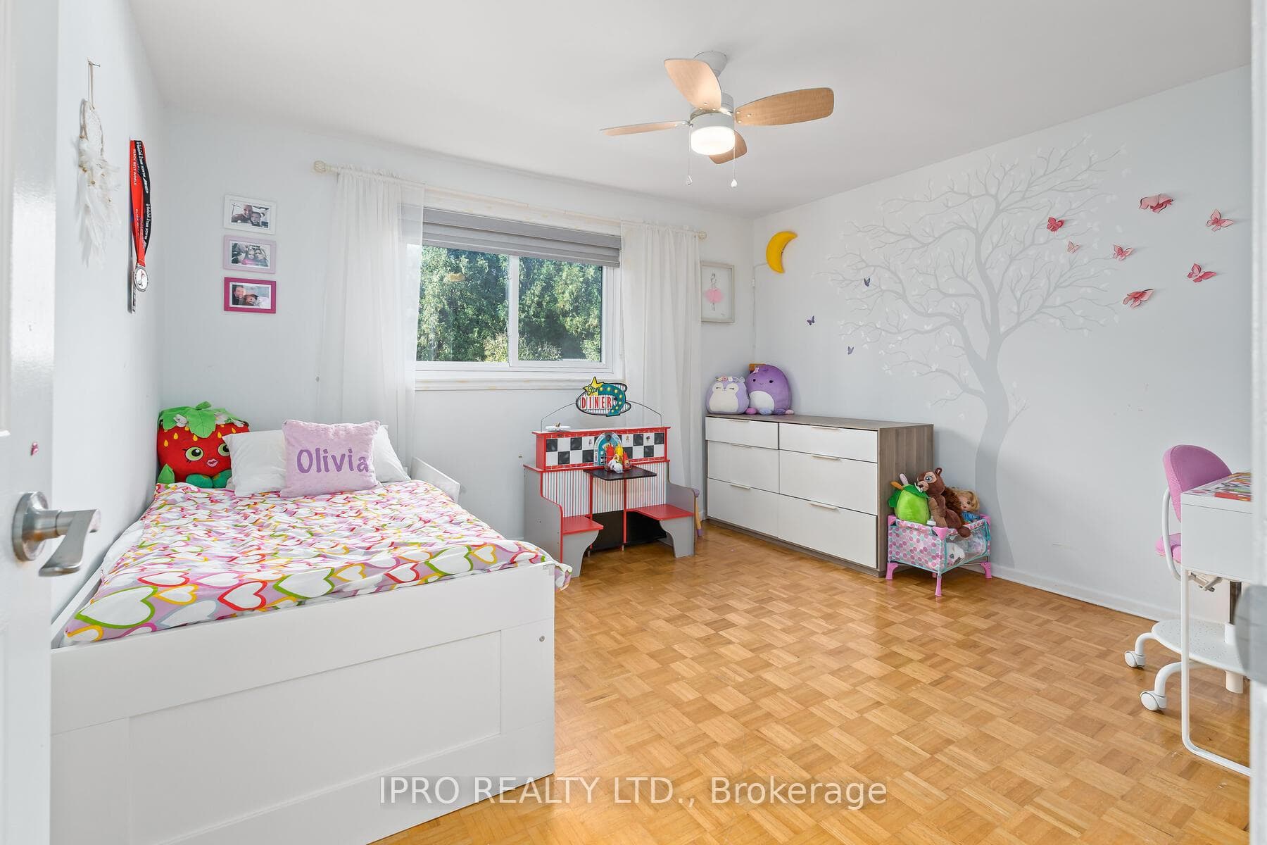 43 Lorne Scots Drive photo 11