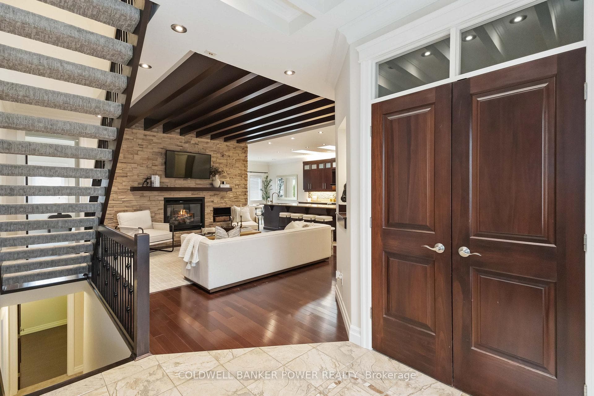 1376 Shore Road photo 6