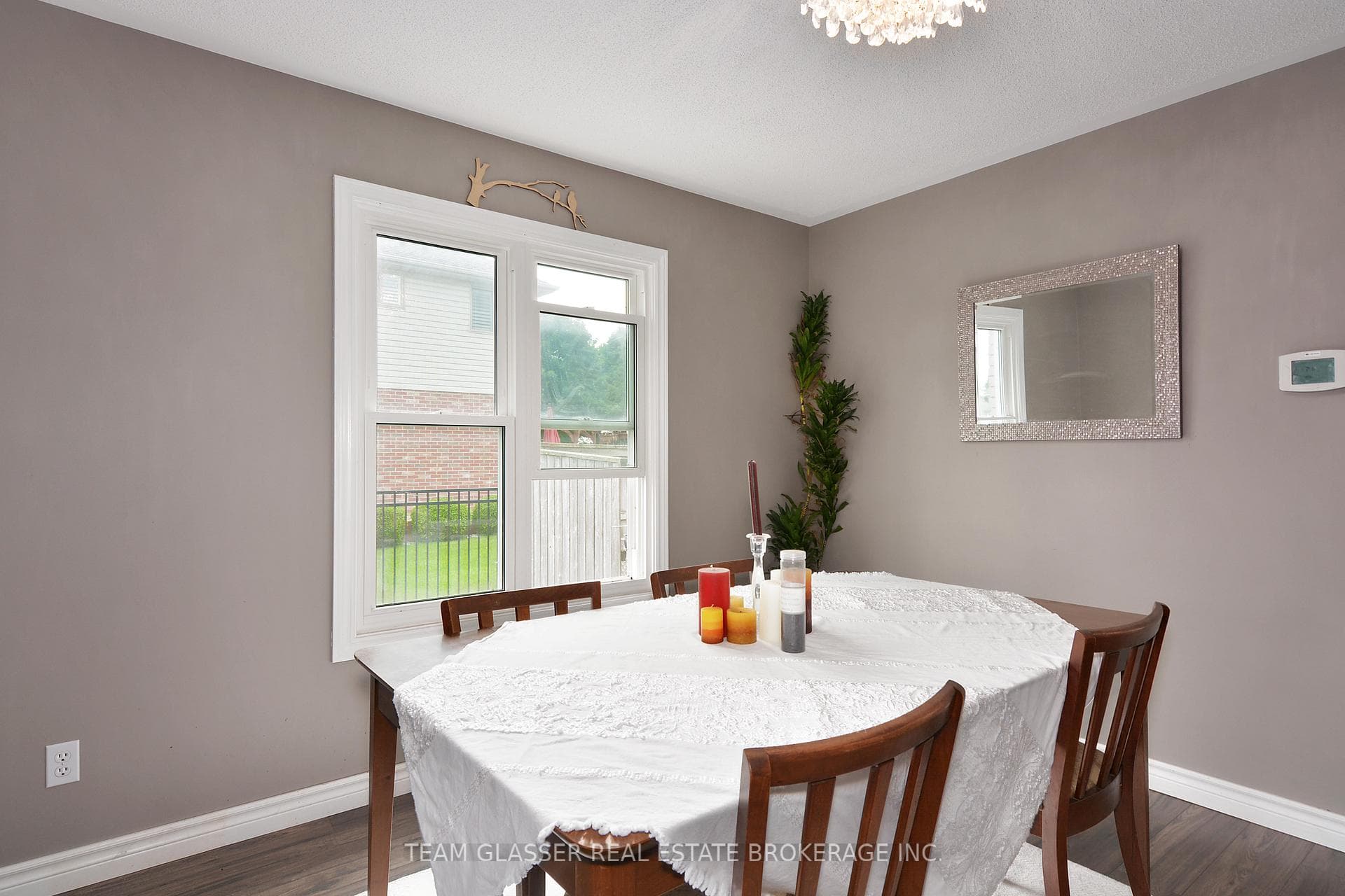 30 Meadowbrook Lane photo 8