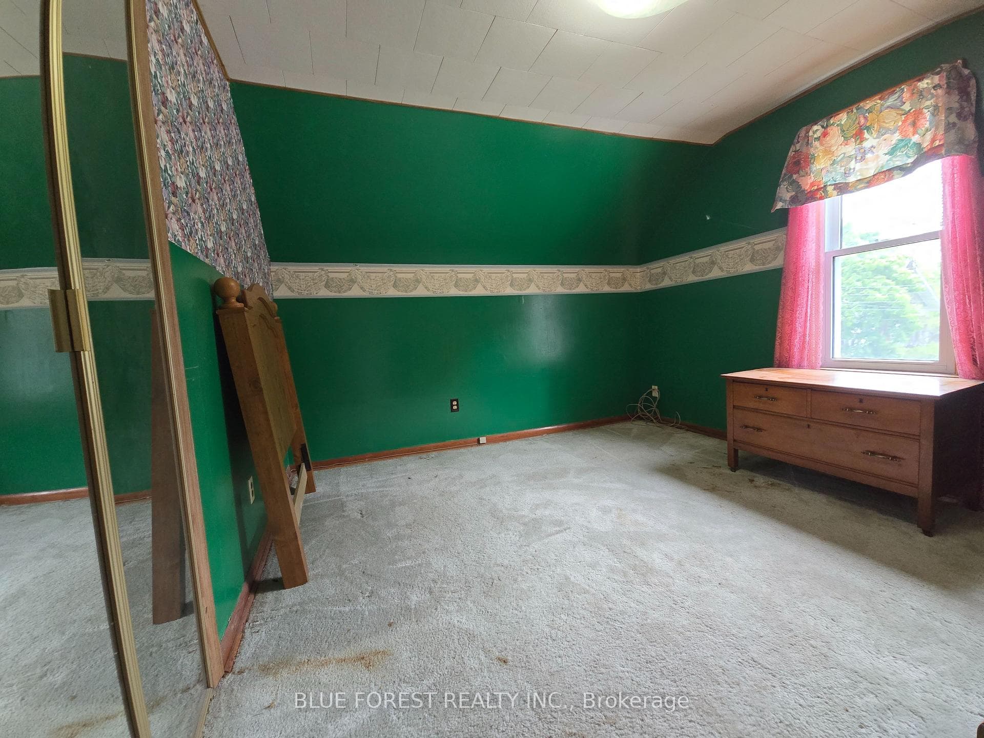 185 Furnival Road photo 30