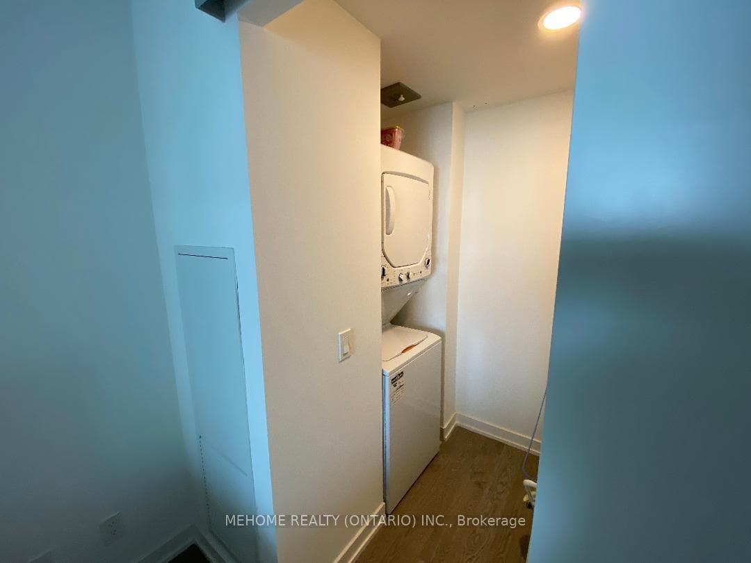 25 Richmond Street Unit 3313 photo 25
