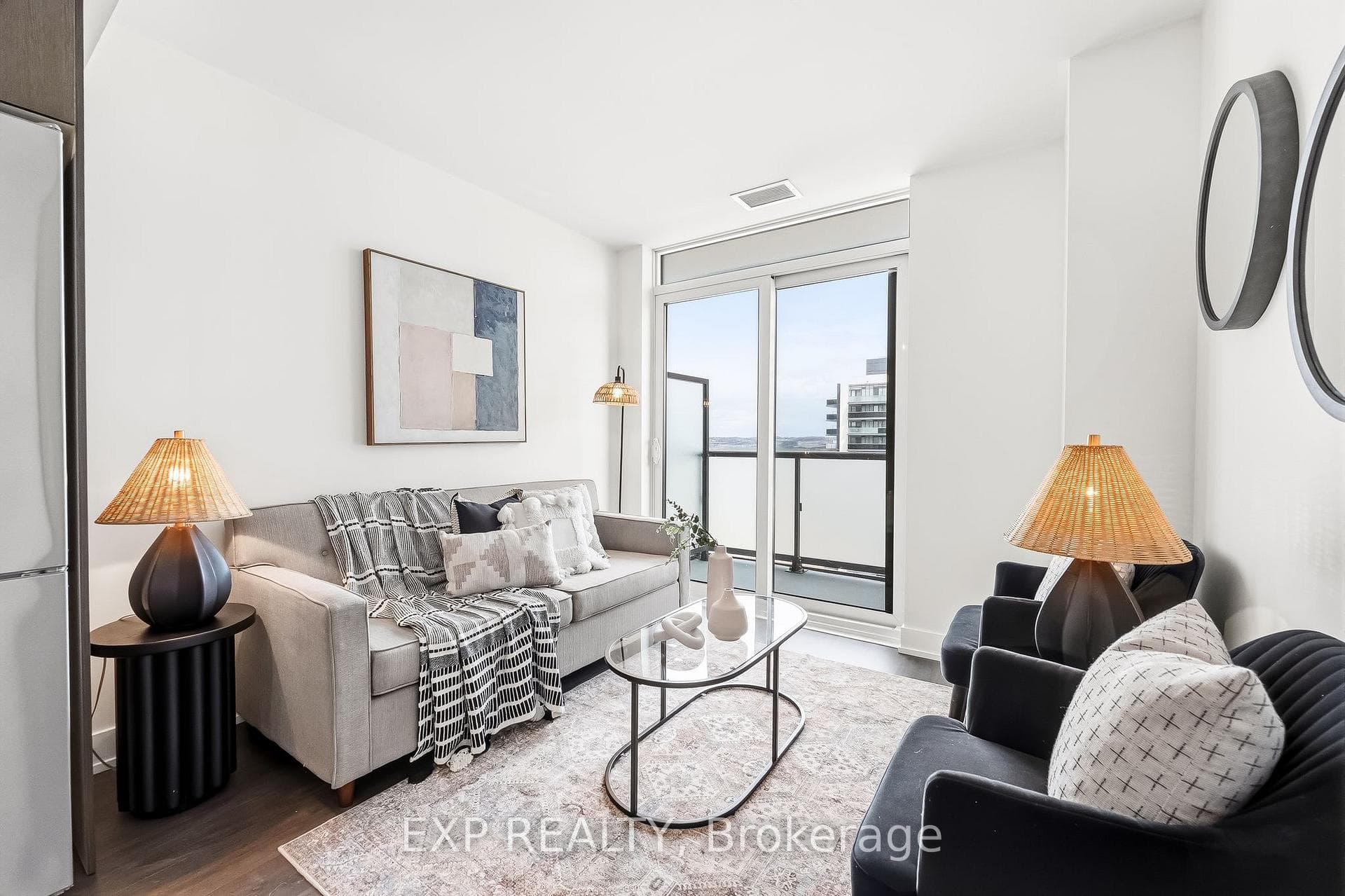 2550 Simcoe Street Unit 1713 photo 18