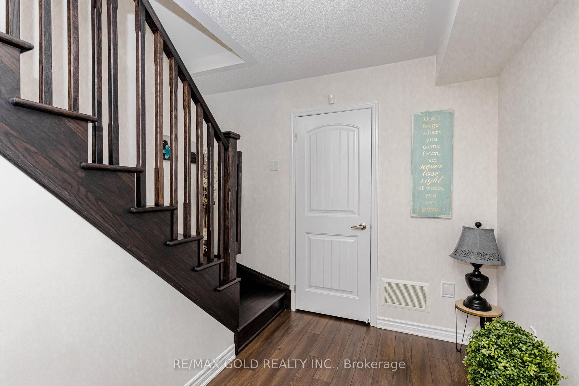 283 Casson Point photo 10