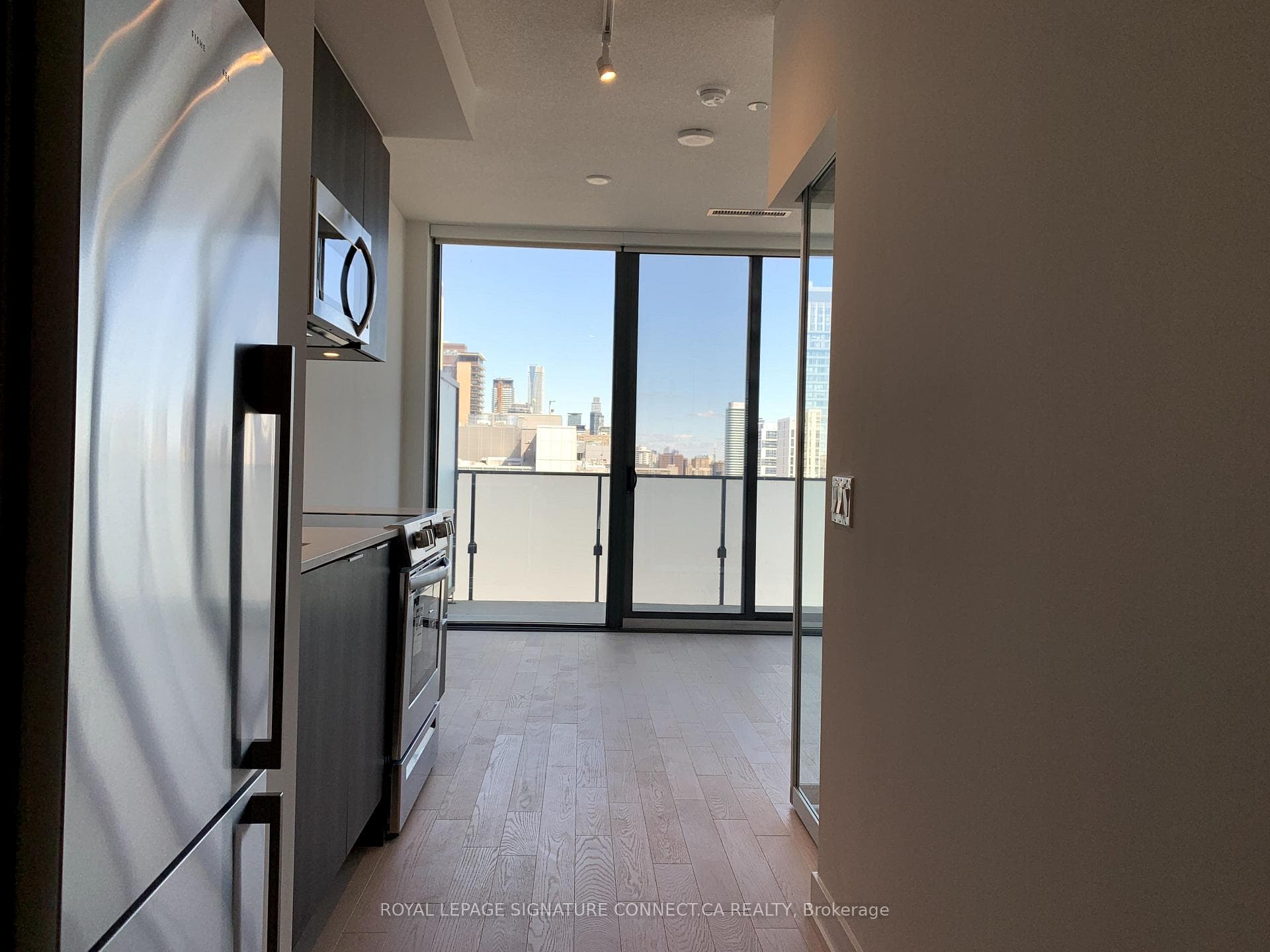 25 Richmond Street Unit 2413 photo 10