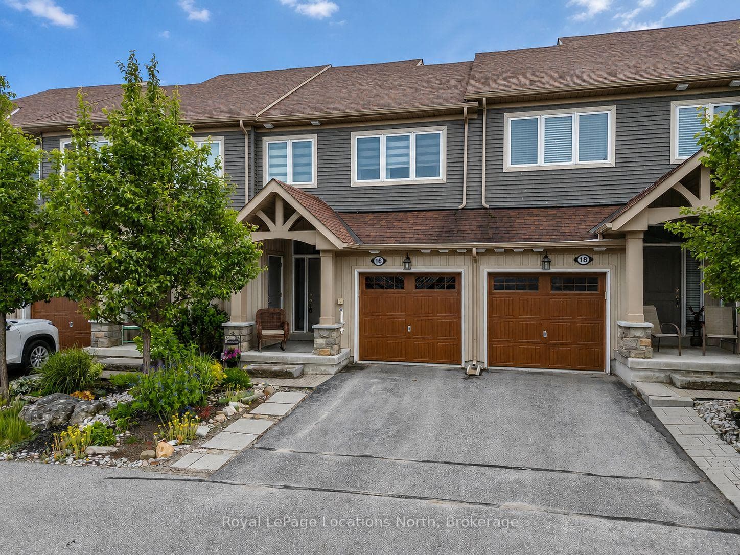 16 Greaves Avenue photo 1