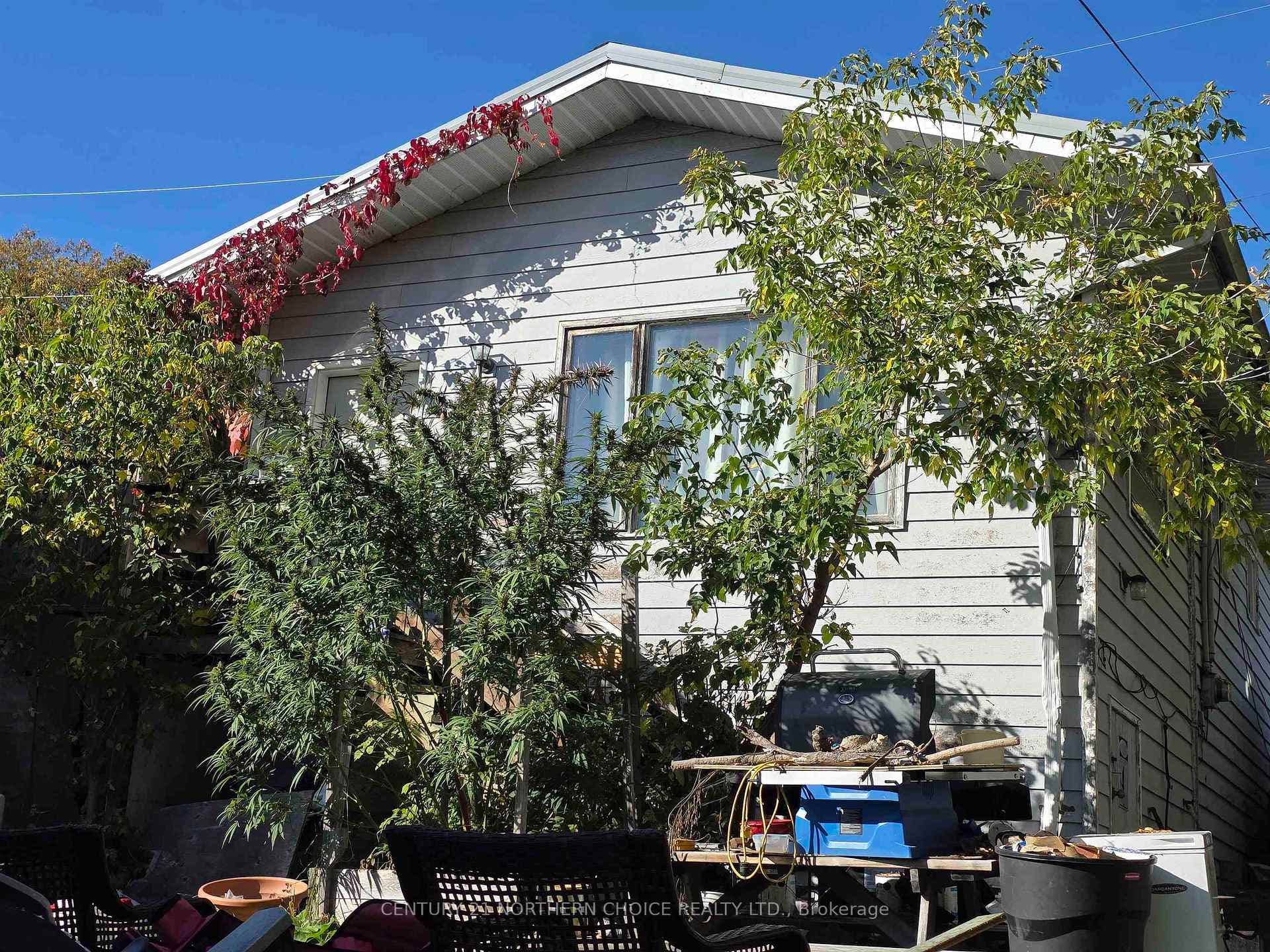 634 1/2 Third Street photo 19