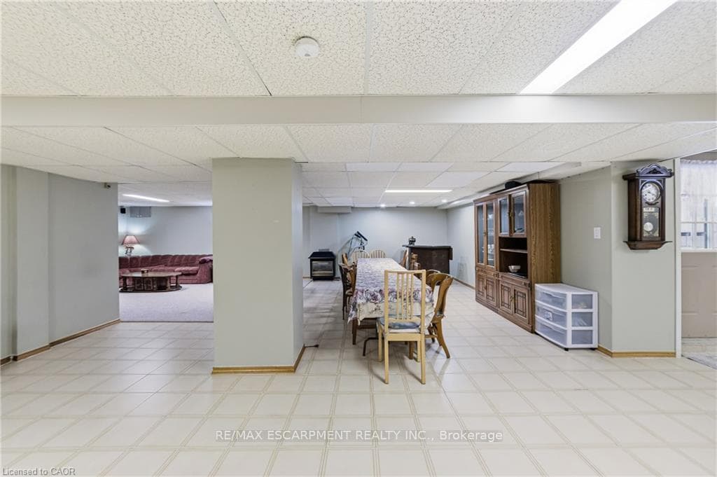 546 Dicenzo Drive photo 34