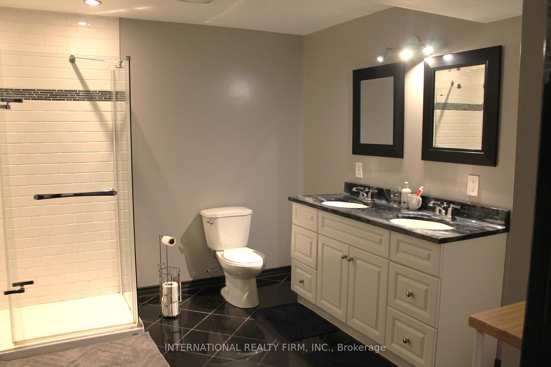 412 Wright Crescent photo 14