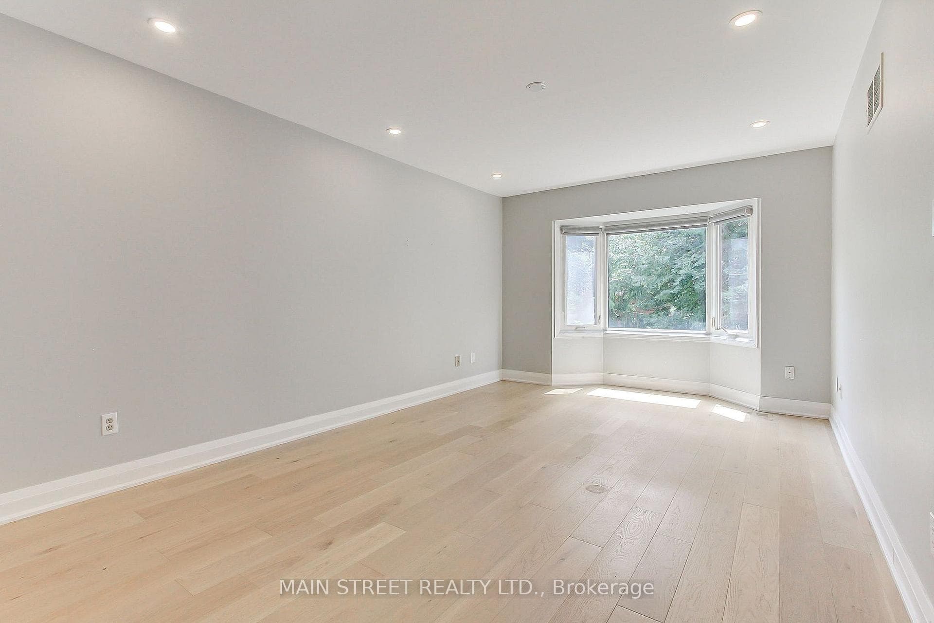27 Murdock Avenue photo 20