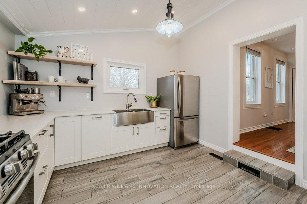 54 Guelph Street photo 15