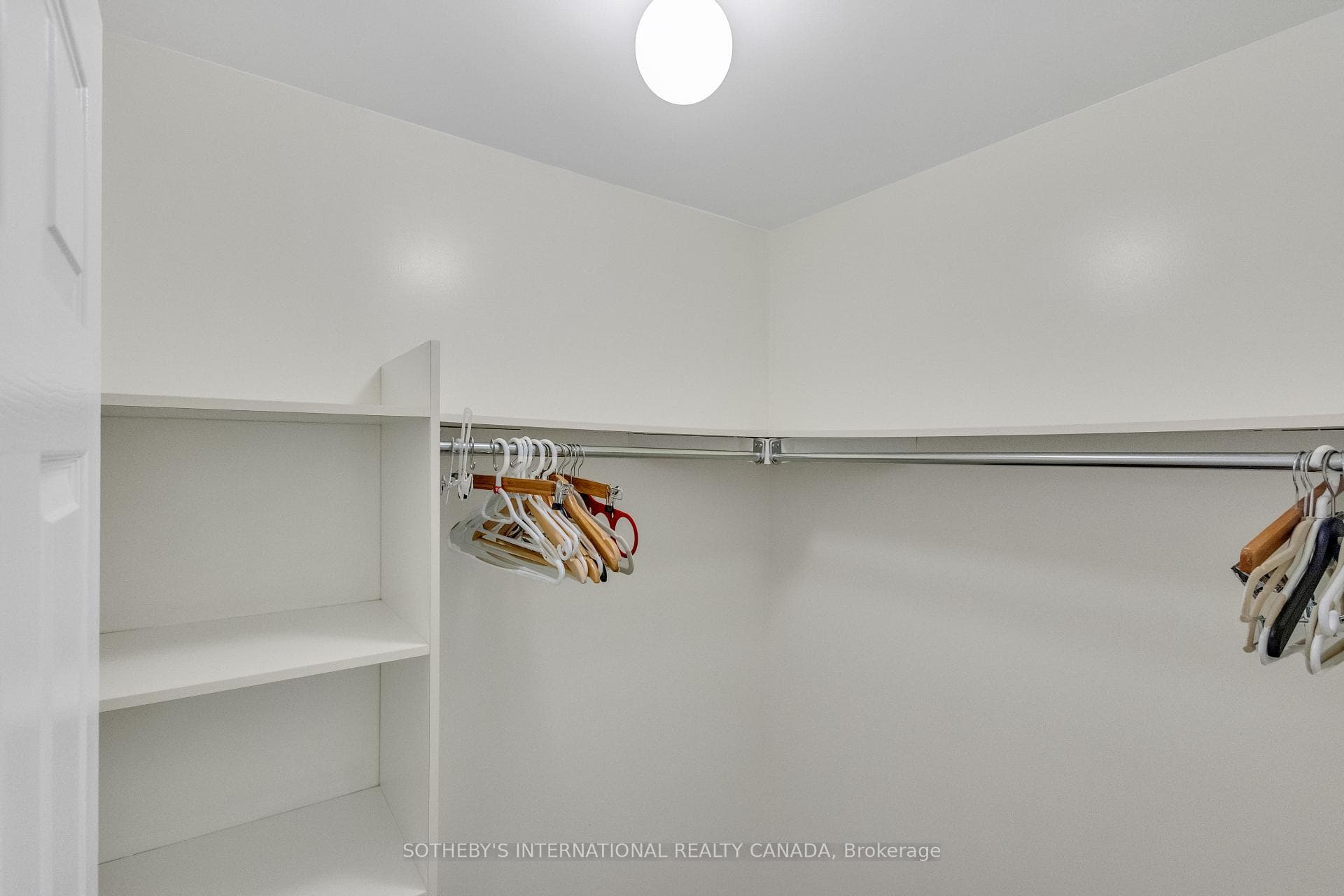 451 Rosewell Avenue Unit 506 photo 22