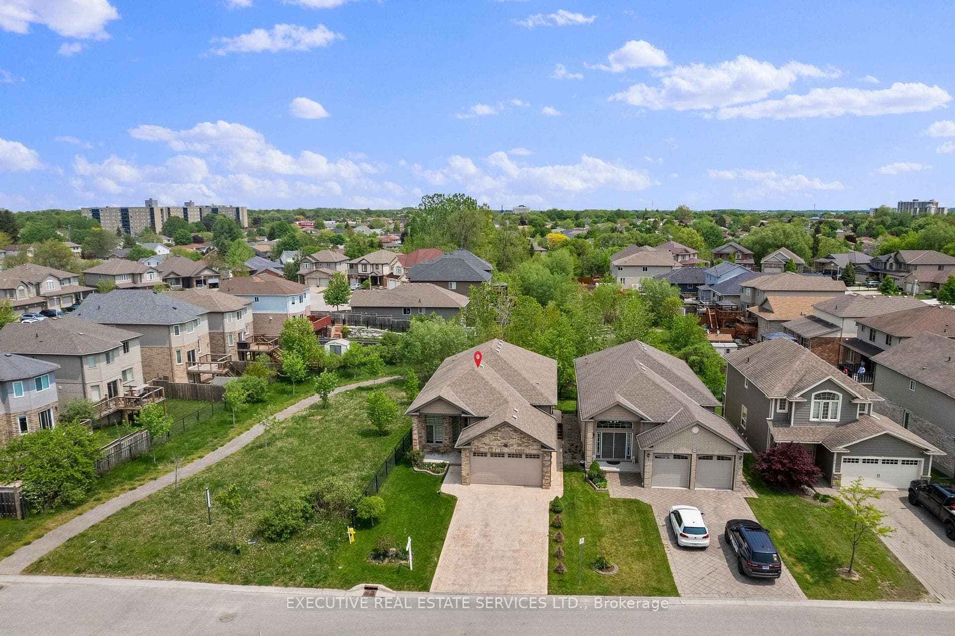 2884 DEVON Road photo 3