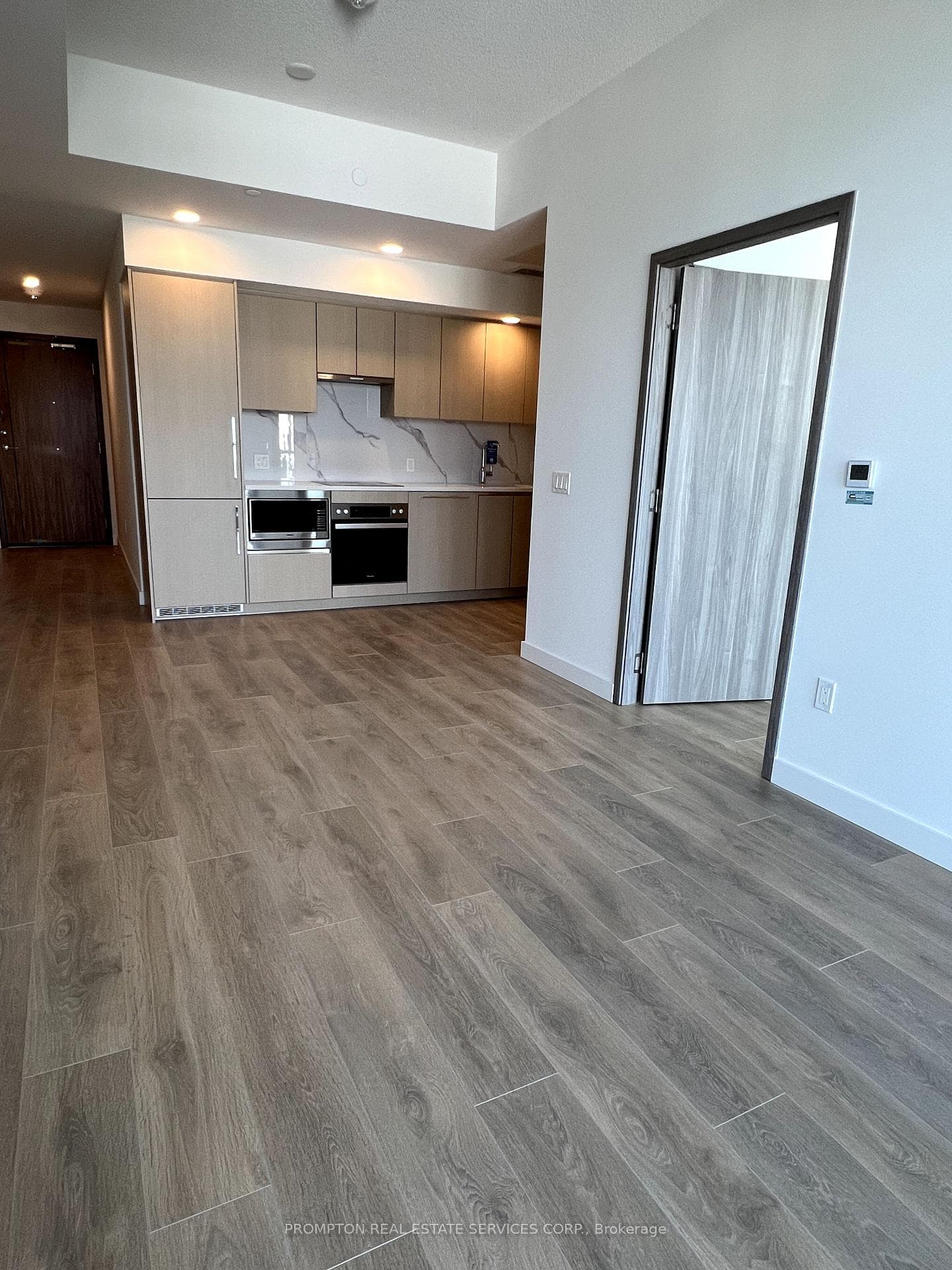 3 Concord Cityplace Way Unit 3708 photo 4